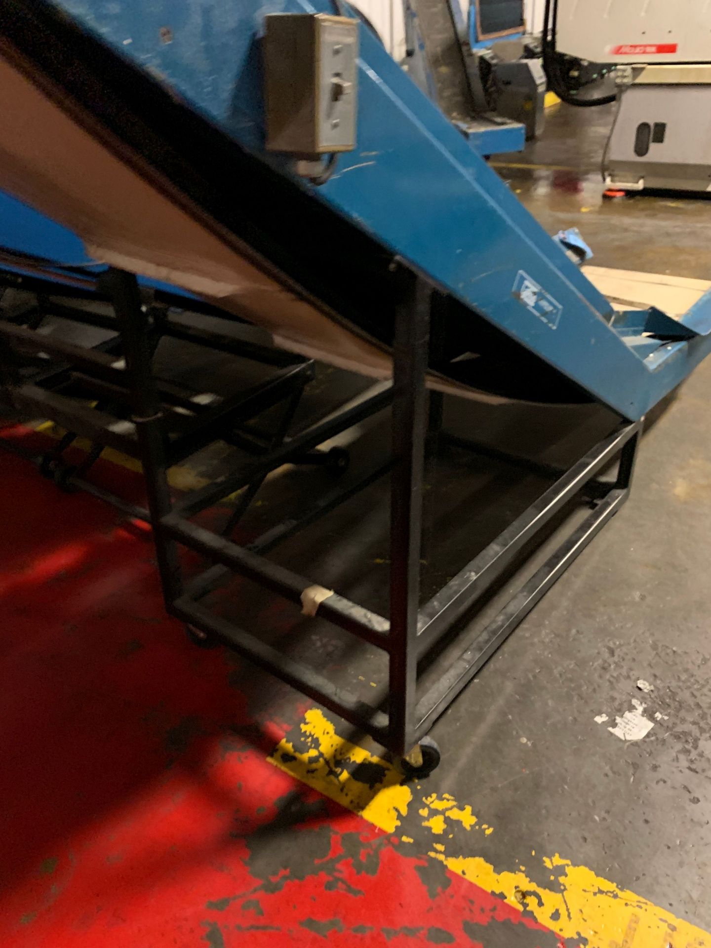 20" WIDE X 10' LONG LAROS HORIZONTAL TO INCLINED CLEATED BELT CONVEYOR; S/N E5251148-025115 - Image 3 of 4