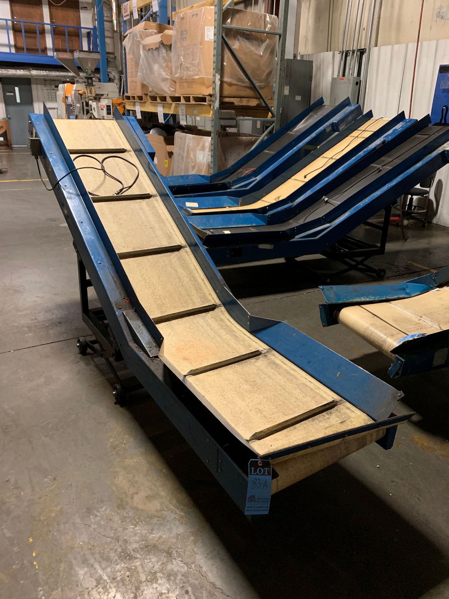 20" WIDE X 10' LONG LAROS HORIZONTAL TO INCLINED CLEATED BELT CONVEYOR; S/N E5252212-126738