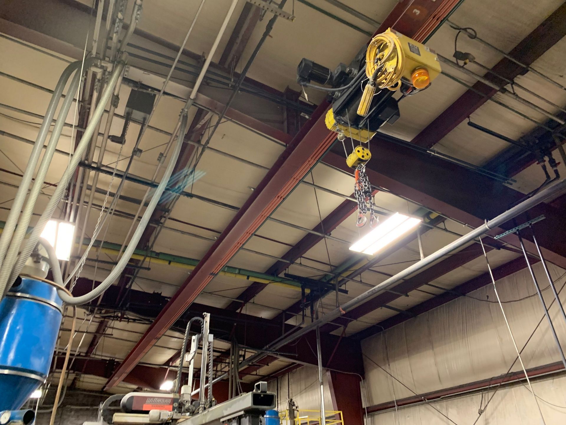 3 TON X 120' LONG MONORAIL CRANE SYSTEM W/ 3 TON R&M SPACEMASTER ELECTRIC WIRELESS PENDANT CONTROL - Image 2 of 6