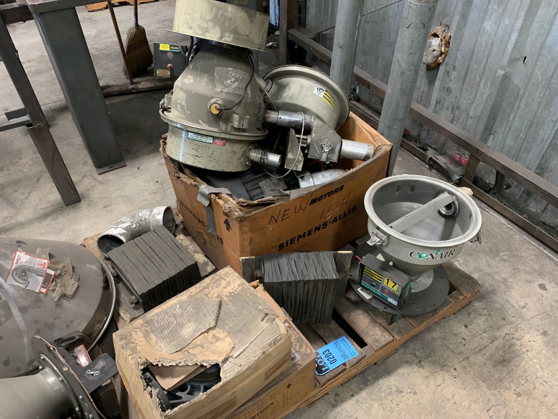 SKID OF MISC. CONAIR HOPPERS & PUMP MOTOR