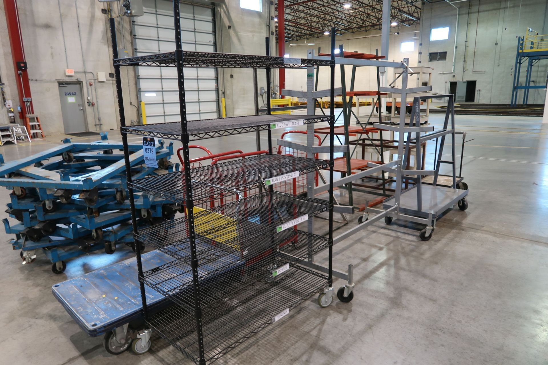 (LOT) MISCELLANEOUS SIZE AND TYPE SHOP CARTS - Image 3 of 3