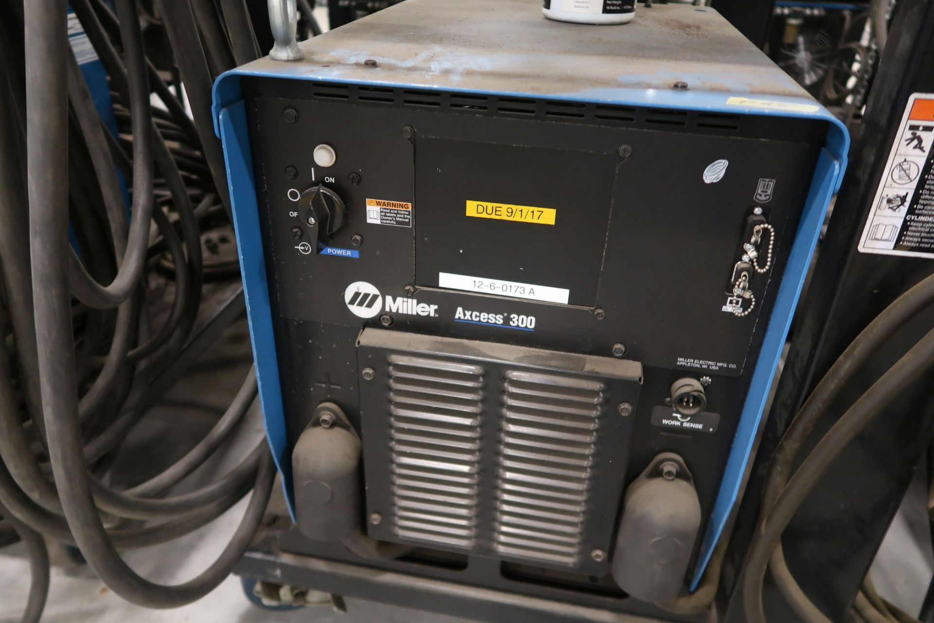 300 AMP MILLER AXCESS 300 MIG WELDER WITH MILLER AXCESS 40V WIRE FEEDER; FA 40040-11 - Image 2 of 4