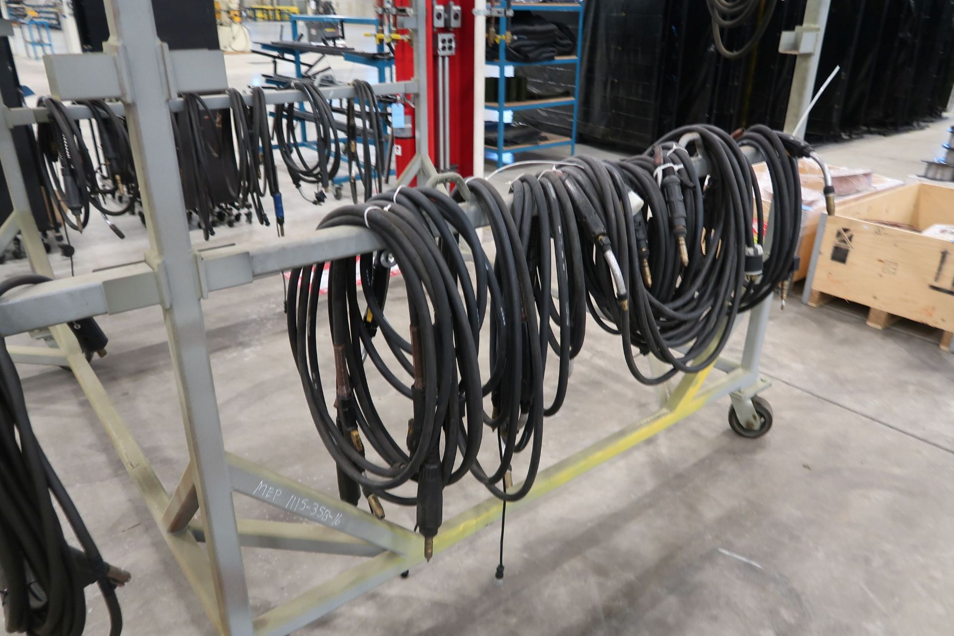 (LOT) HOSES WITH CART - Image 2 of 3