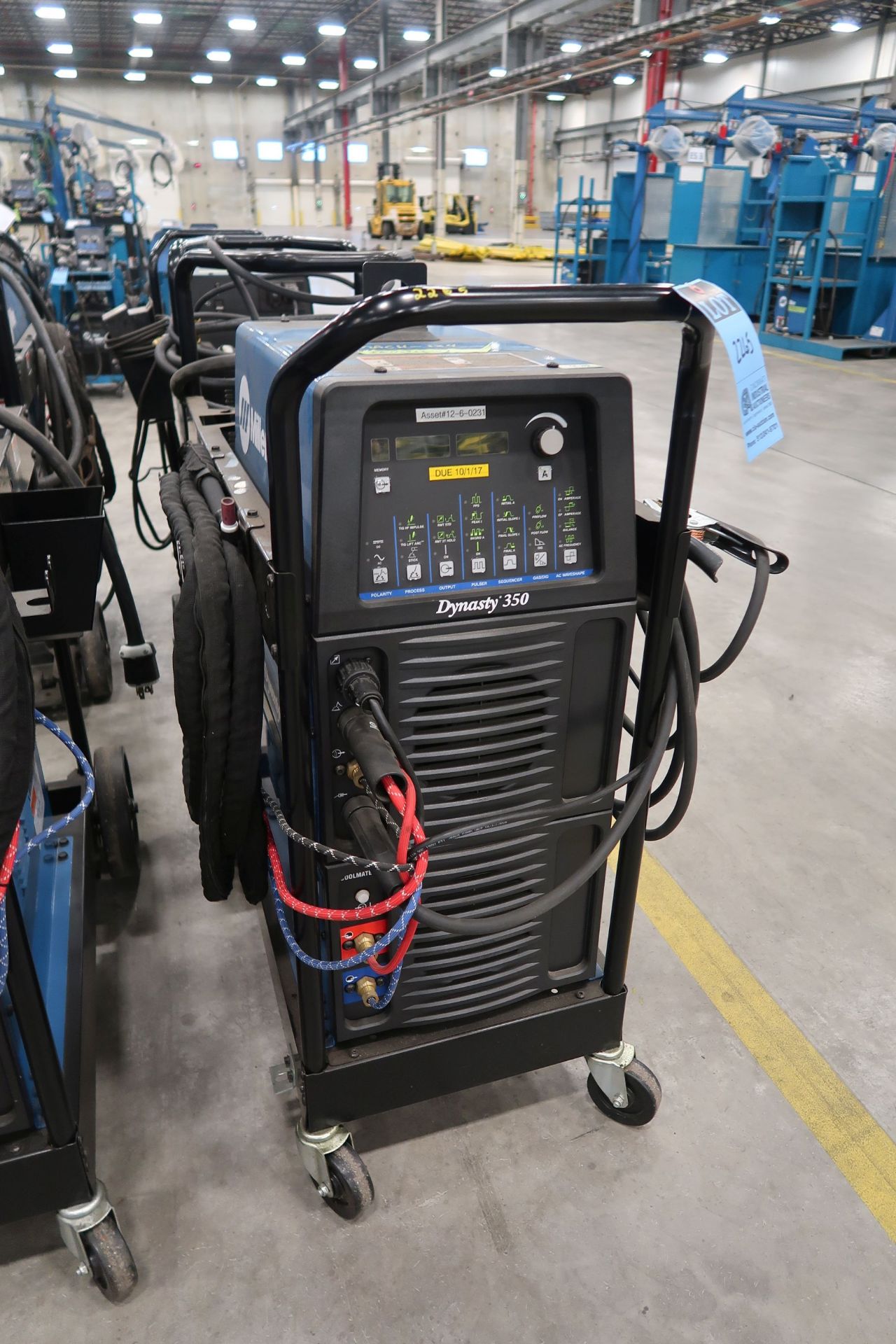 350 AMP MILLER DYNASTY 350 TIG WELDER WITH MILLER COOLMATE 3.5 COOLANT SYSTEM; FA 40932-07