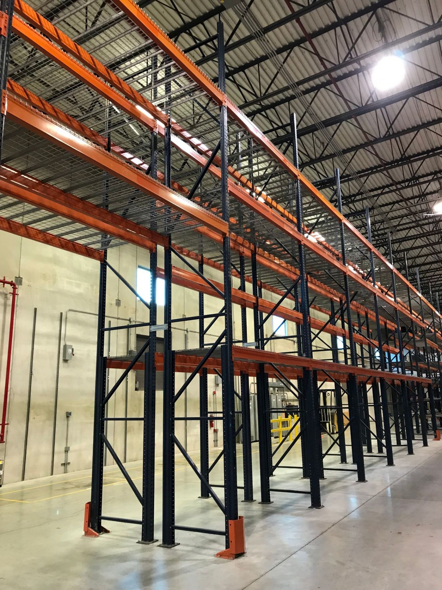 SECTIONS 60" X 108" X 288" TEARDROP TYPE ADJUSTABLE BEAM PALLET RACK WITH WIRE DECKING, 6" HIGH - Image 8 of 16