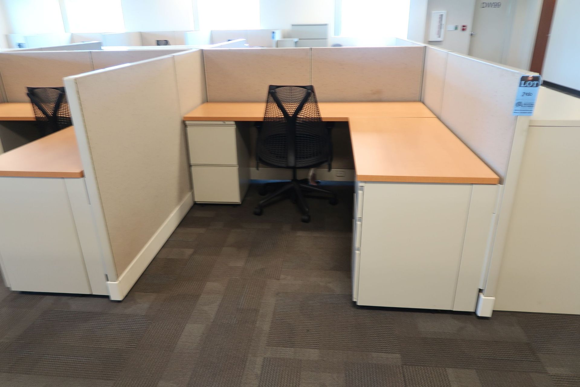 (LOT) 10-PERSON HERMAN MILLER CUBICLE SET 47" HIGH WALLS WITH CHAIRS - Image 2 of 11