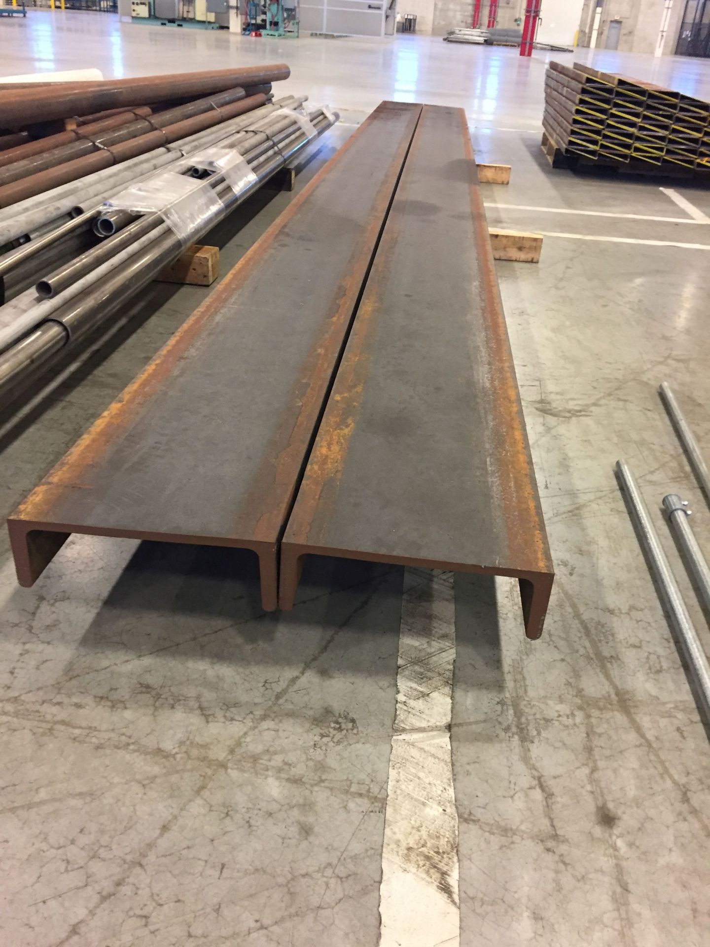 (LOT) MISCELLANEOUS METAL BAR ANGLE STOCK - Image 3 of 15