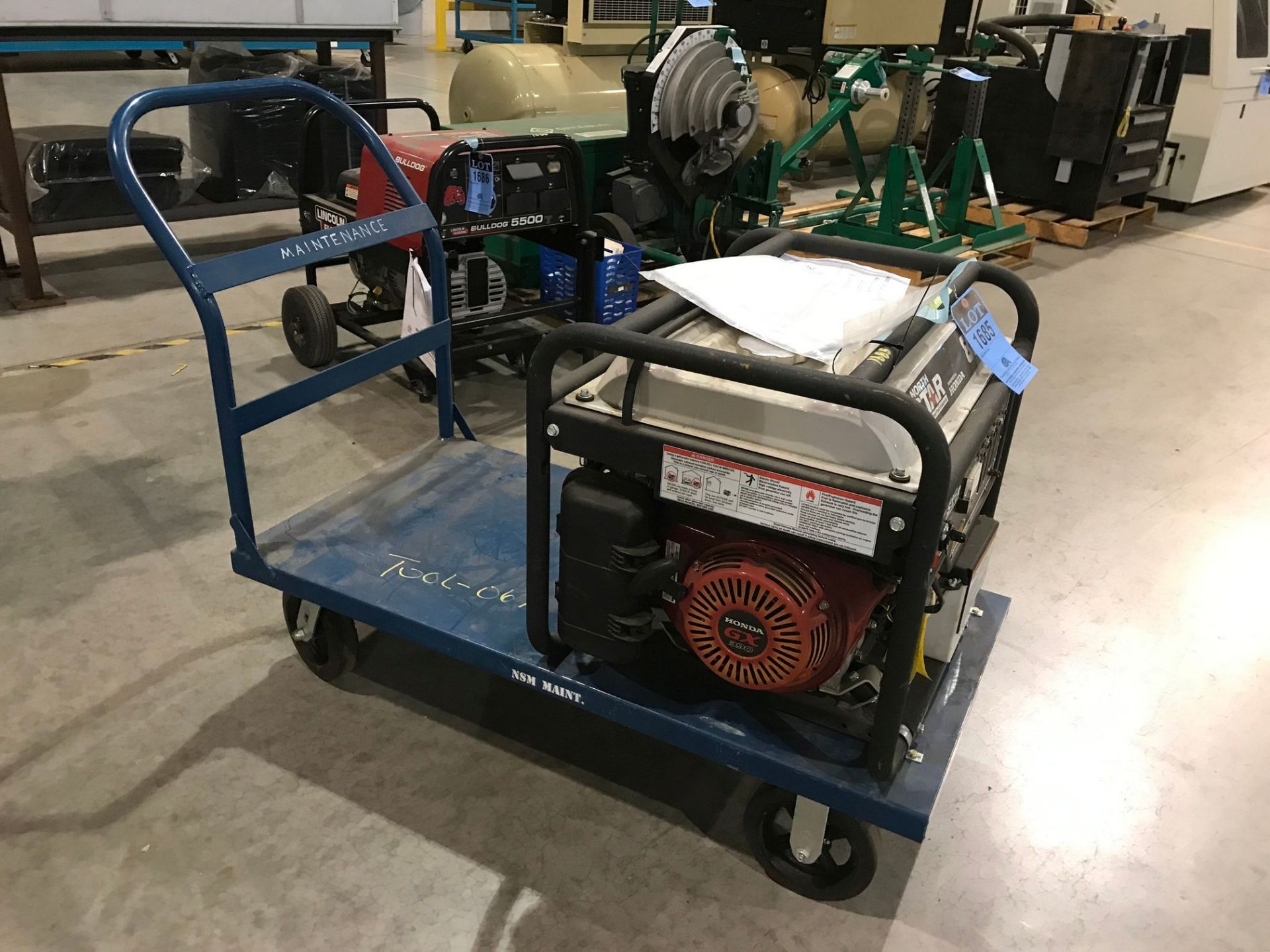 8,000 AMP NORTH STAR 8000 GASOLINE POWERED GENERATOR, HONDA MOTOR; FA 31067 - Image 2 of 2