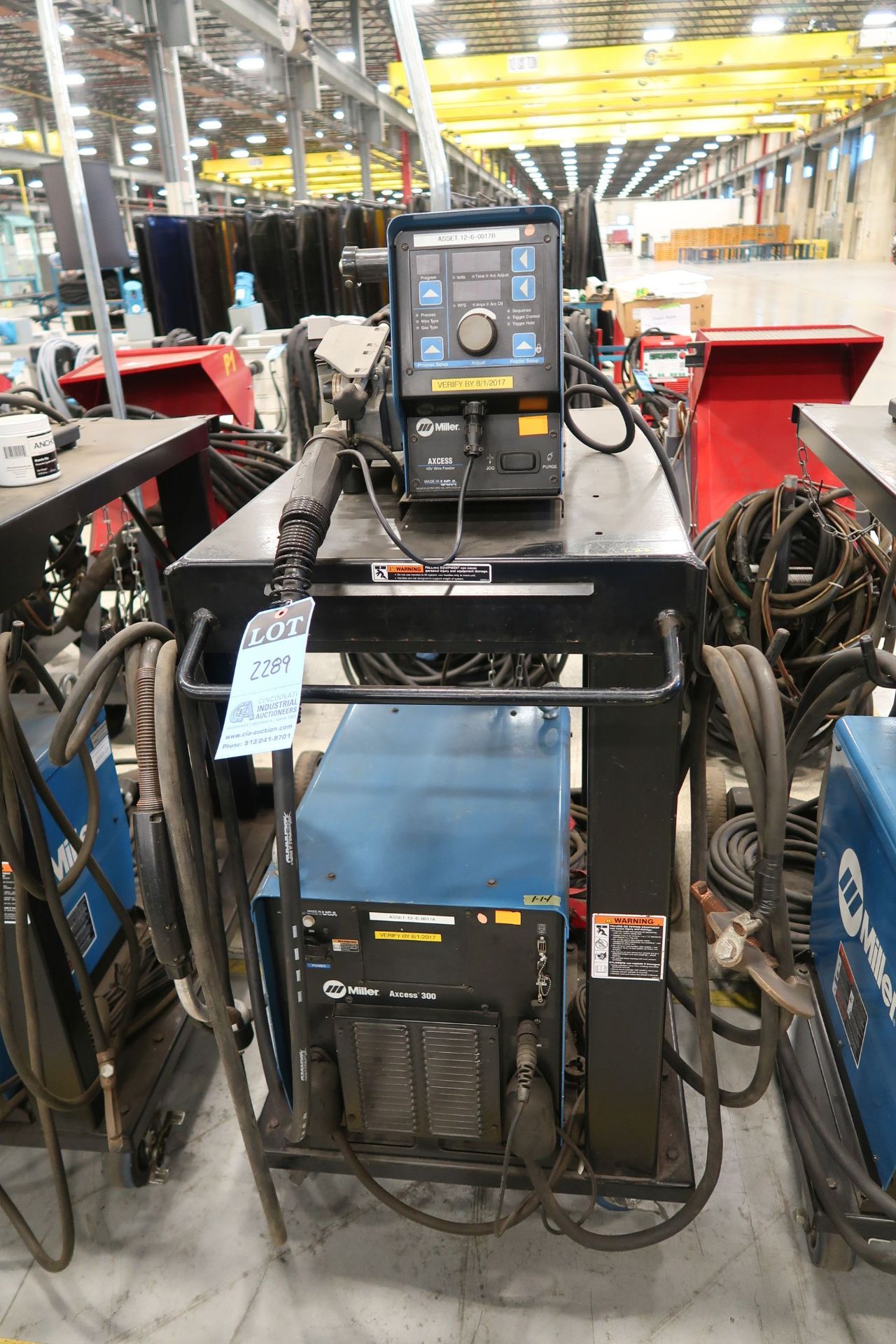 300 AMP MILLER AXCESS 300 MIG WELDER WITH MILLER AXCESS 40V WIRE FEEDER; FA 40003-12