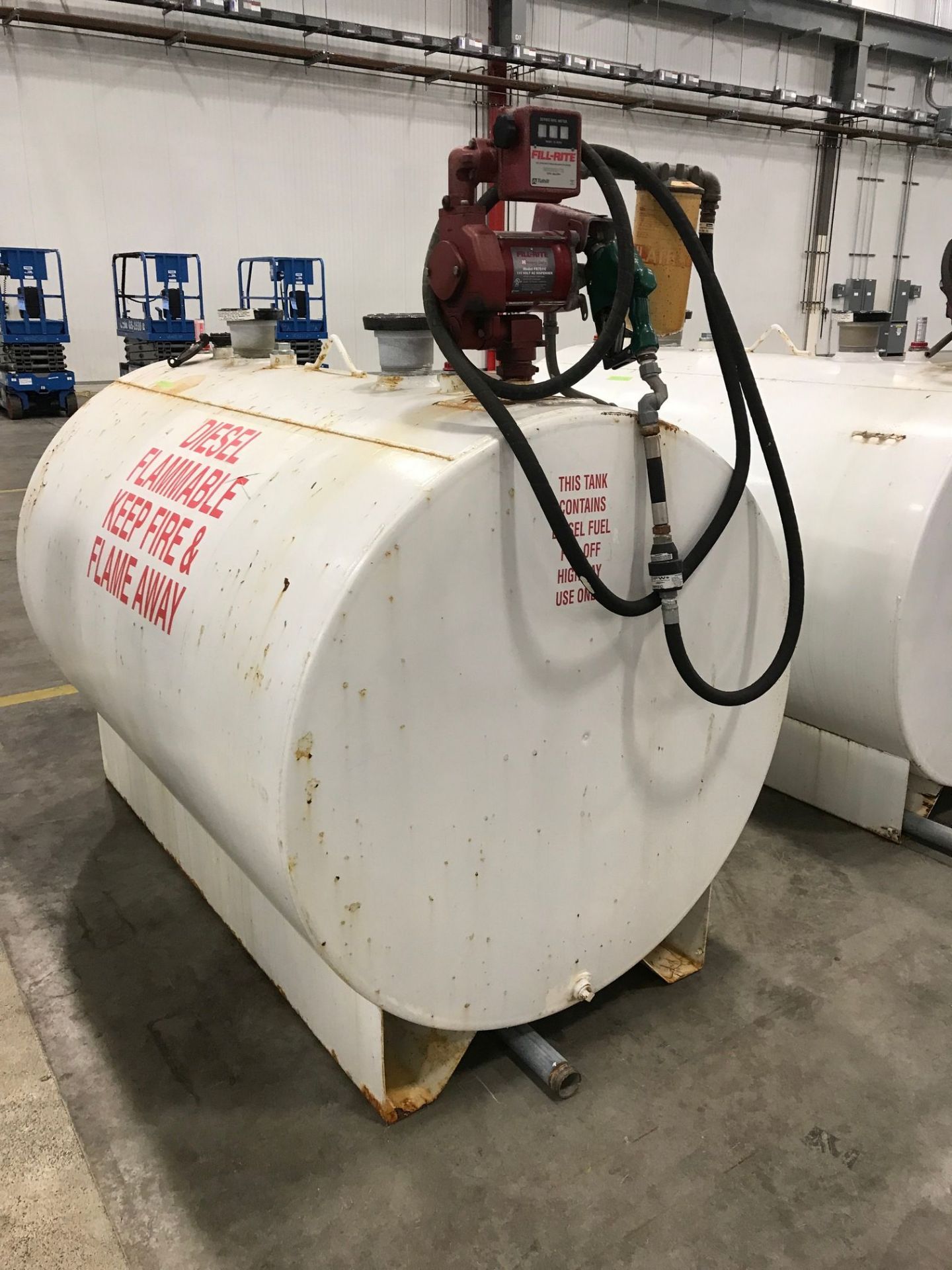DIESEL FUEL TANK WITH FIL-RITE MODEL 700 ELECTRIC PUMP; FA 31052 - Image 3 of 3
