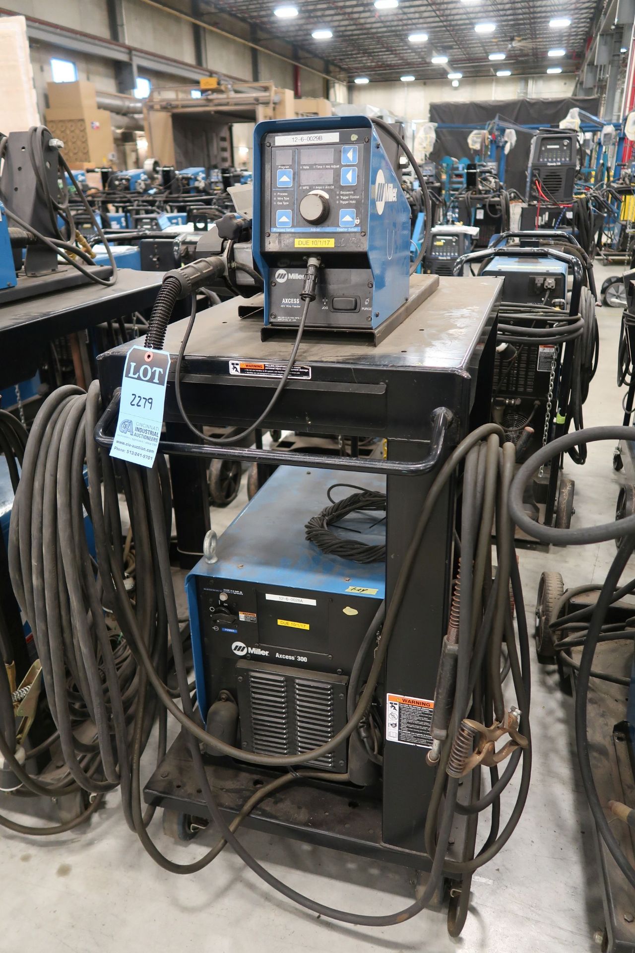 300 AMP MILLER AXCESS 300 MIG WELDER WITH MILLER AXCESS 40V WIRE FEEDER; FA 40003-23