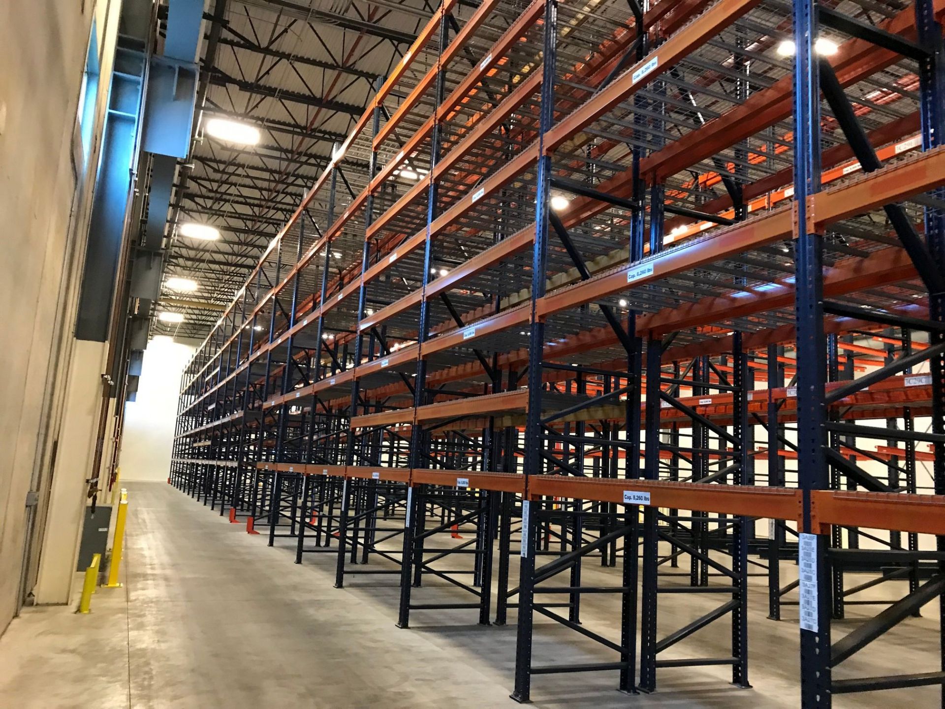 SECTIONS 108" LONG X 42" WIDE X 288" HIGH TEARDROP TYPE ADJUSTABLE BEAM PALLET RACK WITH WIRE - Image 6 of 9