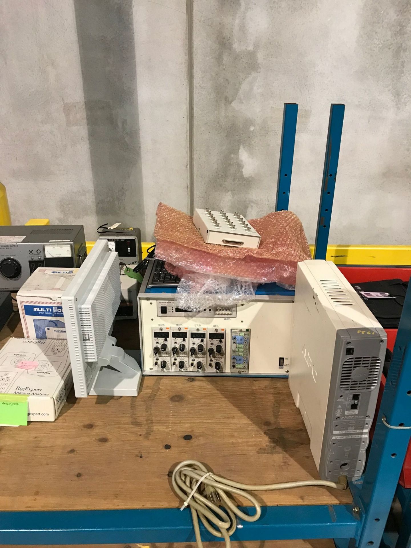 (LOT) ASSORTED TESTING EQUIPMENT INCLUDING (2) BK PRECISION 4011A 5MHZ FUNCTION GENERATORS, AUDIO - Image 2 of 7