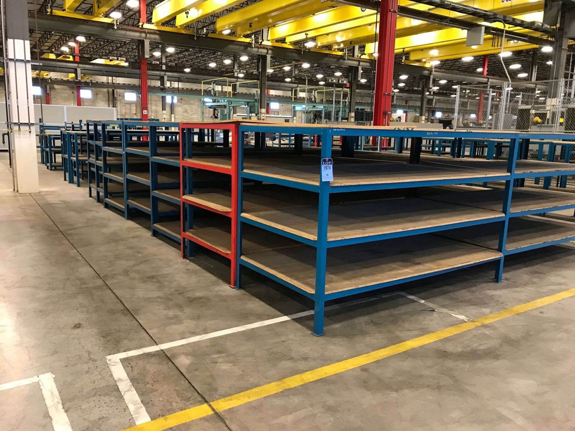 VARIOUS SIZE STEEL SHELVES