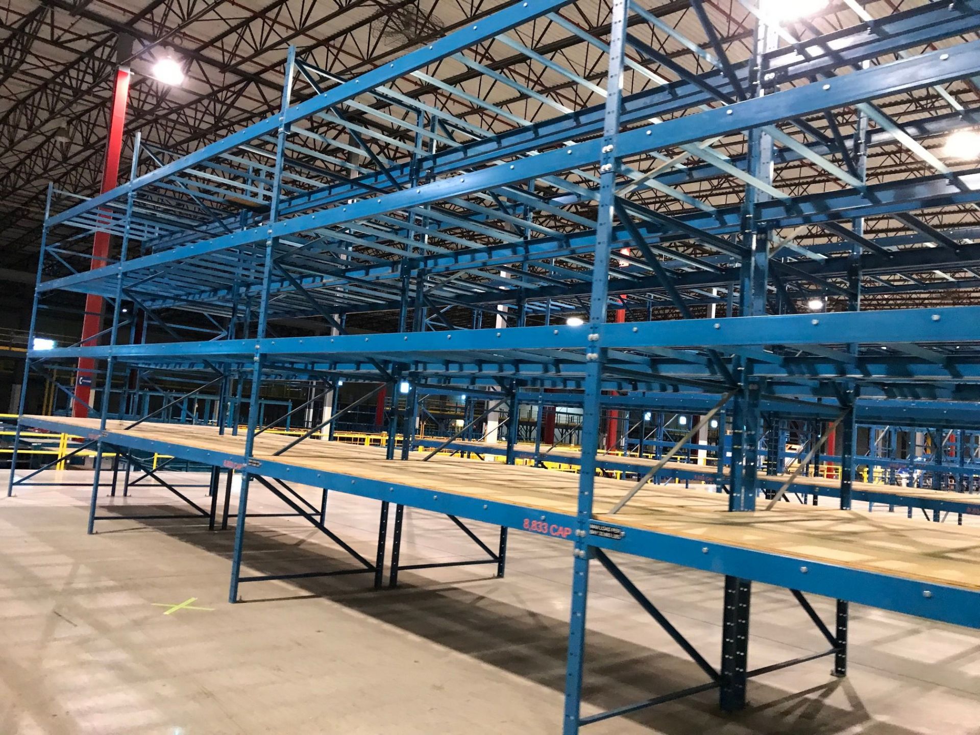SECTIONS 144" X 60" X 192" BOLT TOGETHER TYPE ADJUSTABLE BEAM PALLET RACK WITH SHELF SUPPORTS ** - Image 2 of 4