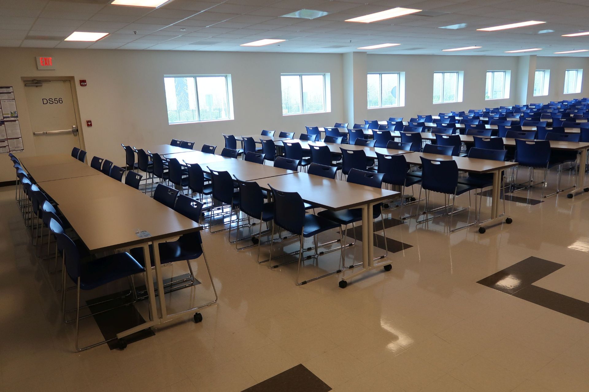 (LOT) (28) 60' X 30" PORTABLE LUNCH TABLES AND (112) LUNCH CHAIRS