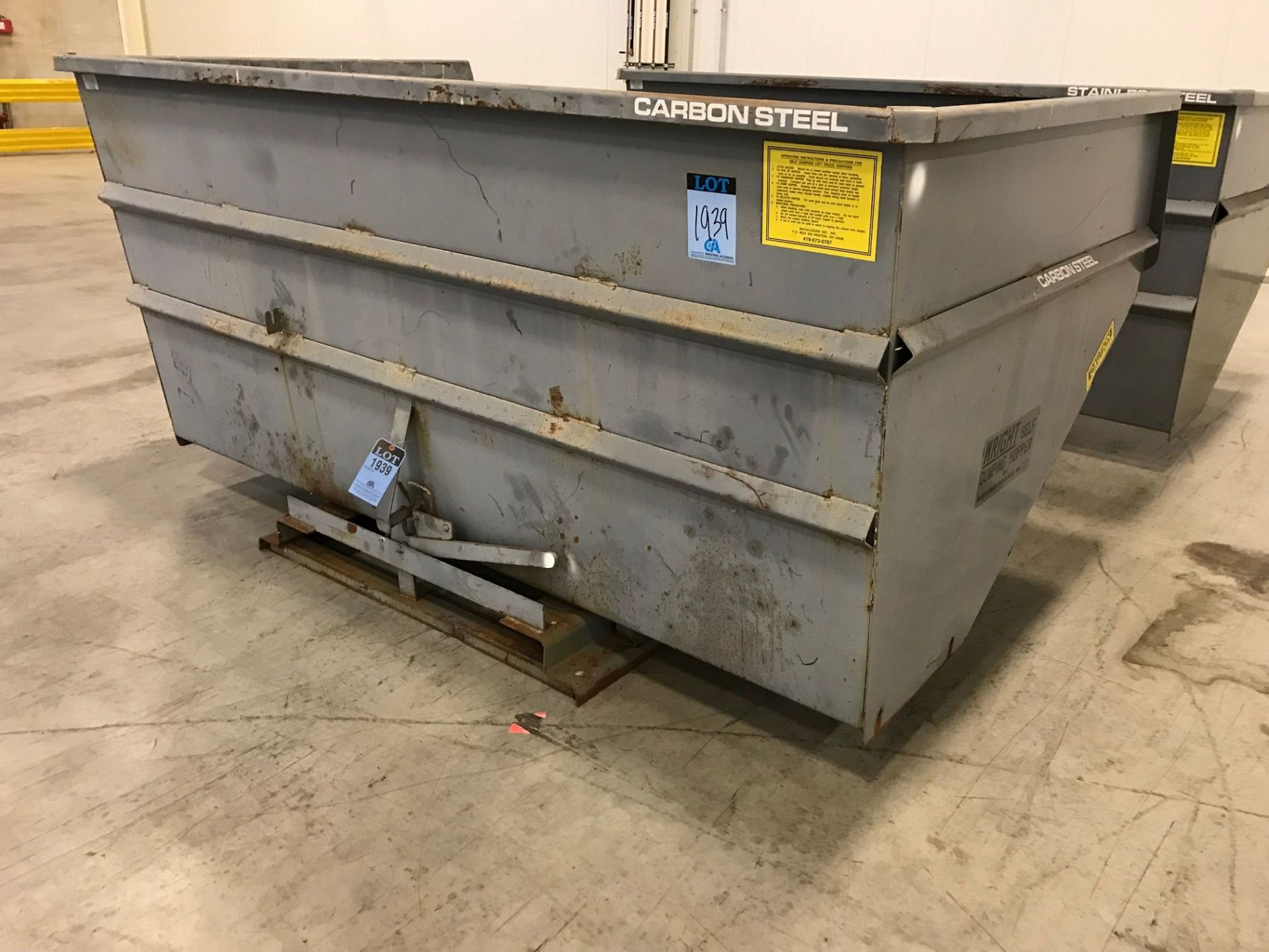 5 CUBIC YARD WRIGHT SELF DUMPING HOPPER