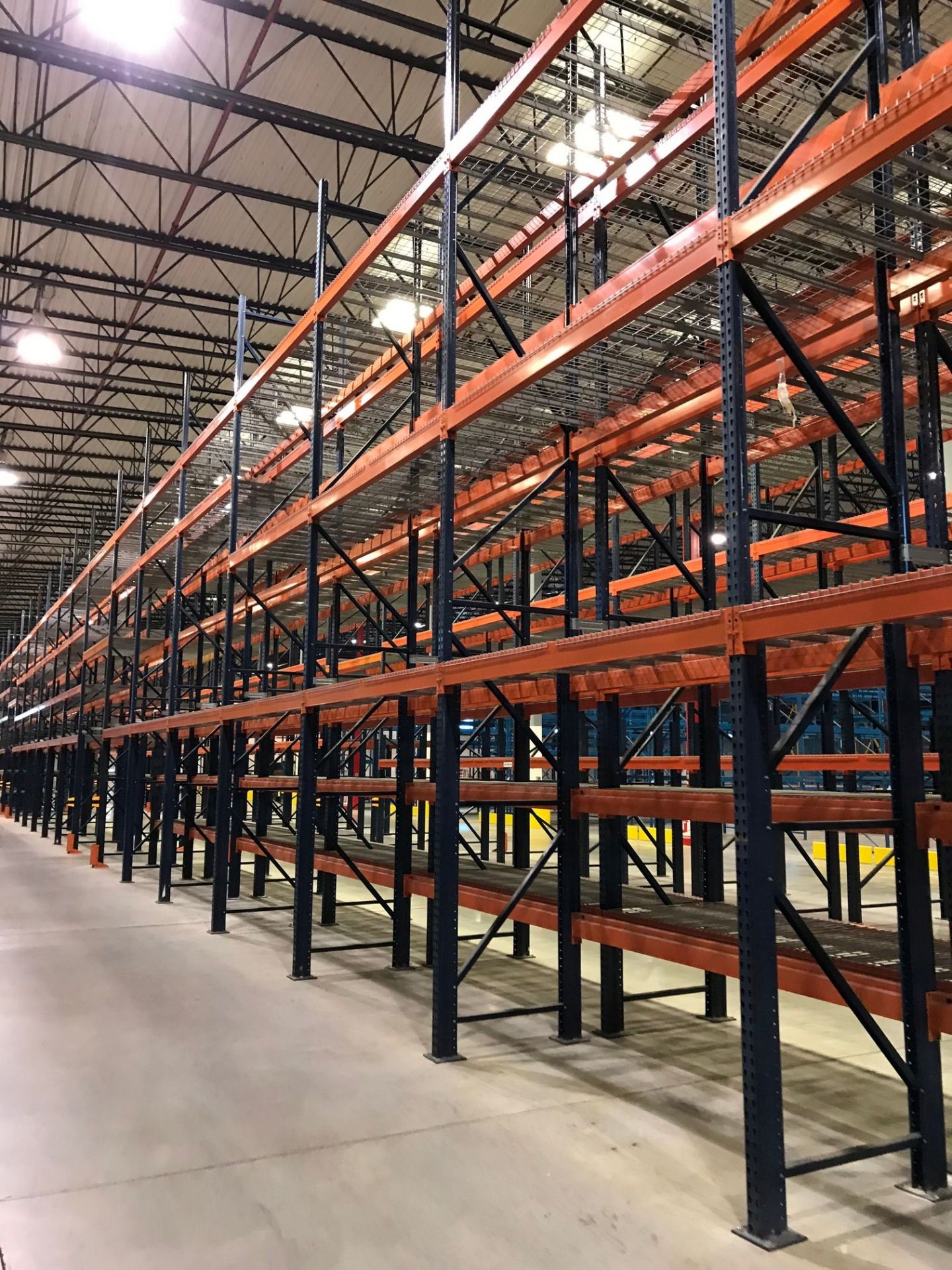 SECTIONS 60" X 108" X 288" TEARDROP TYPE ADJUSTABLE BEAM PALLET RACK WITH WIRE DECKING, 6" HIGH - Image 4 of 14