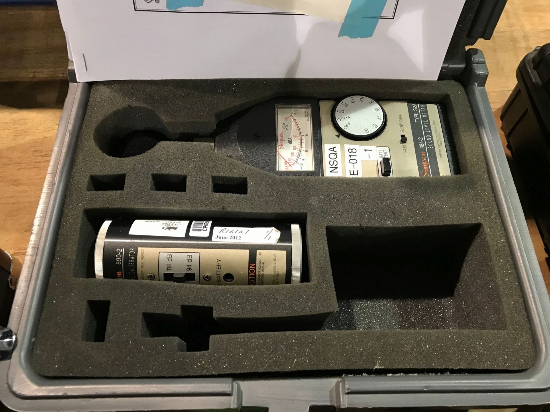 (LOT) GFM GAS FLOW METER AND SIMPSON MODEL 884-2 SOUND LEVEL METER WITH MODEL 890-2 CALIBRATOR - Image 3 of 3