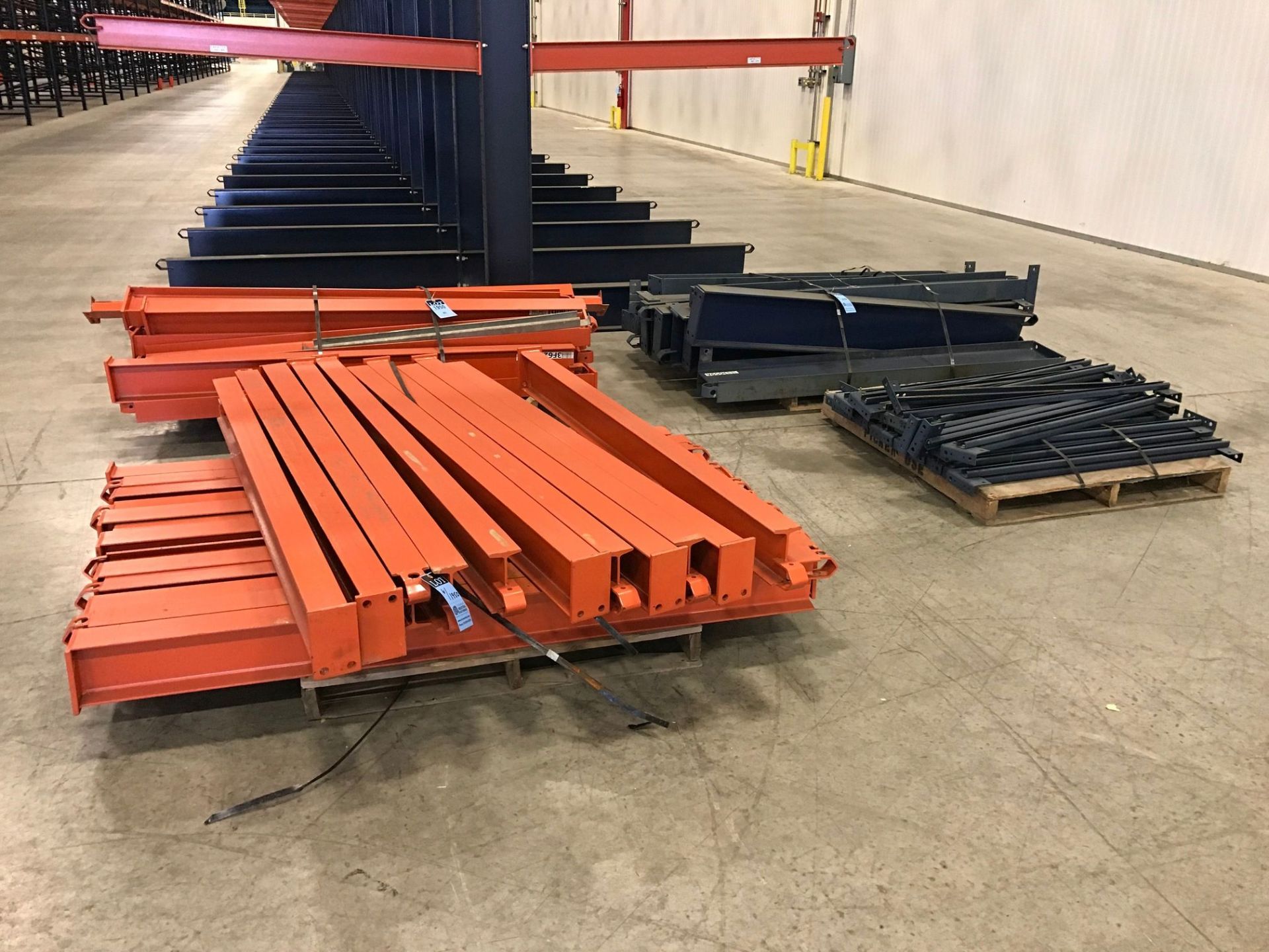 (LOT) (48) 72" ARMS, (12) 72" LEGS AND (20) 48" SUPPORTS FOR CANTILEVER RACK - Image 2 of 5