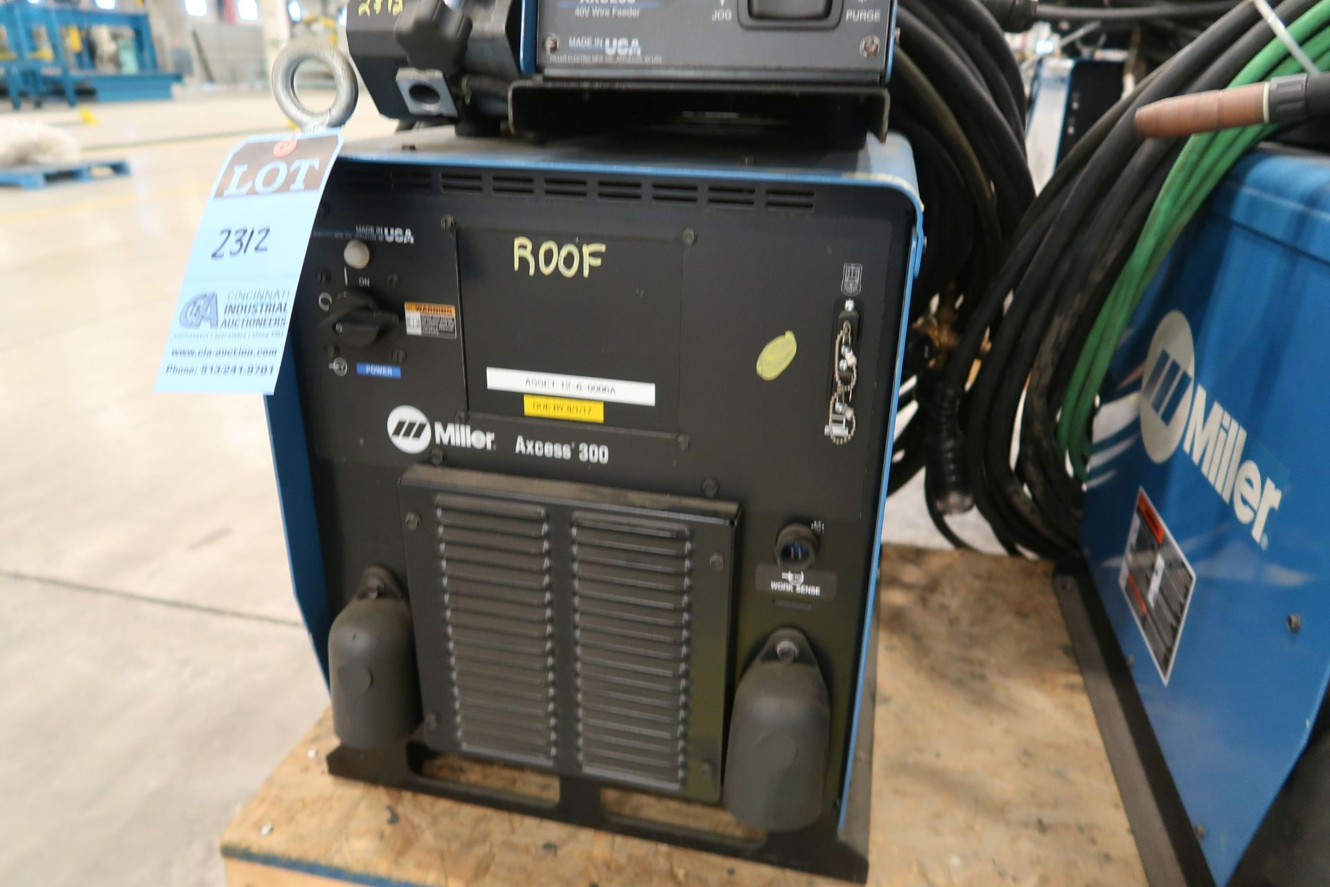 300 AMP MILLER AXCESS 300 MIG WELDER WITH MILLER AXCESS 40V WIRE FEEDER; FA 40003-01 - Image 2 of 3