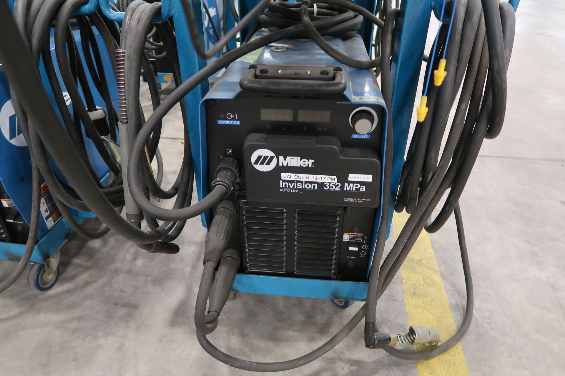 350 AMP MILLER INVISION 352 MPA WELDER WITH MILLER S-74 MPA PLUS WIRE FEEDER; FA 70113-08 - Image 2 of 3