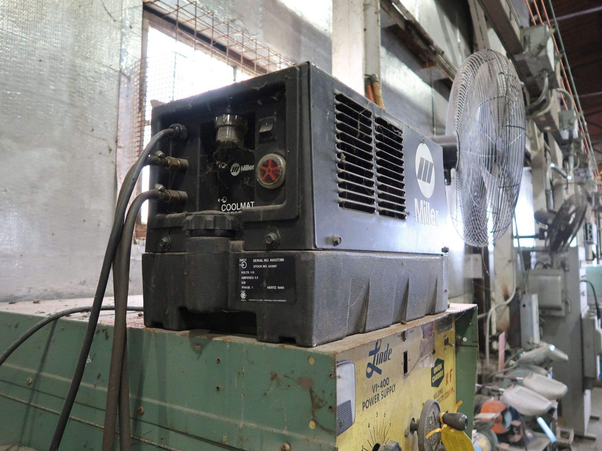 LINDO MODEL VI-400 WELDING POWER SUPPLY W/ WIRE FEED & COOLMATE - Image 3 of 5