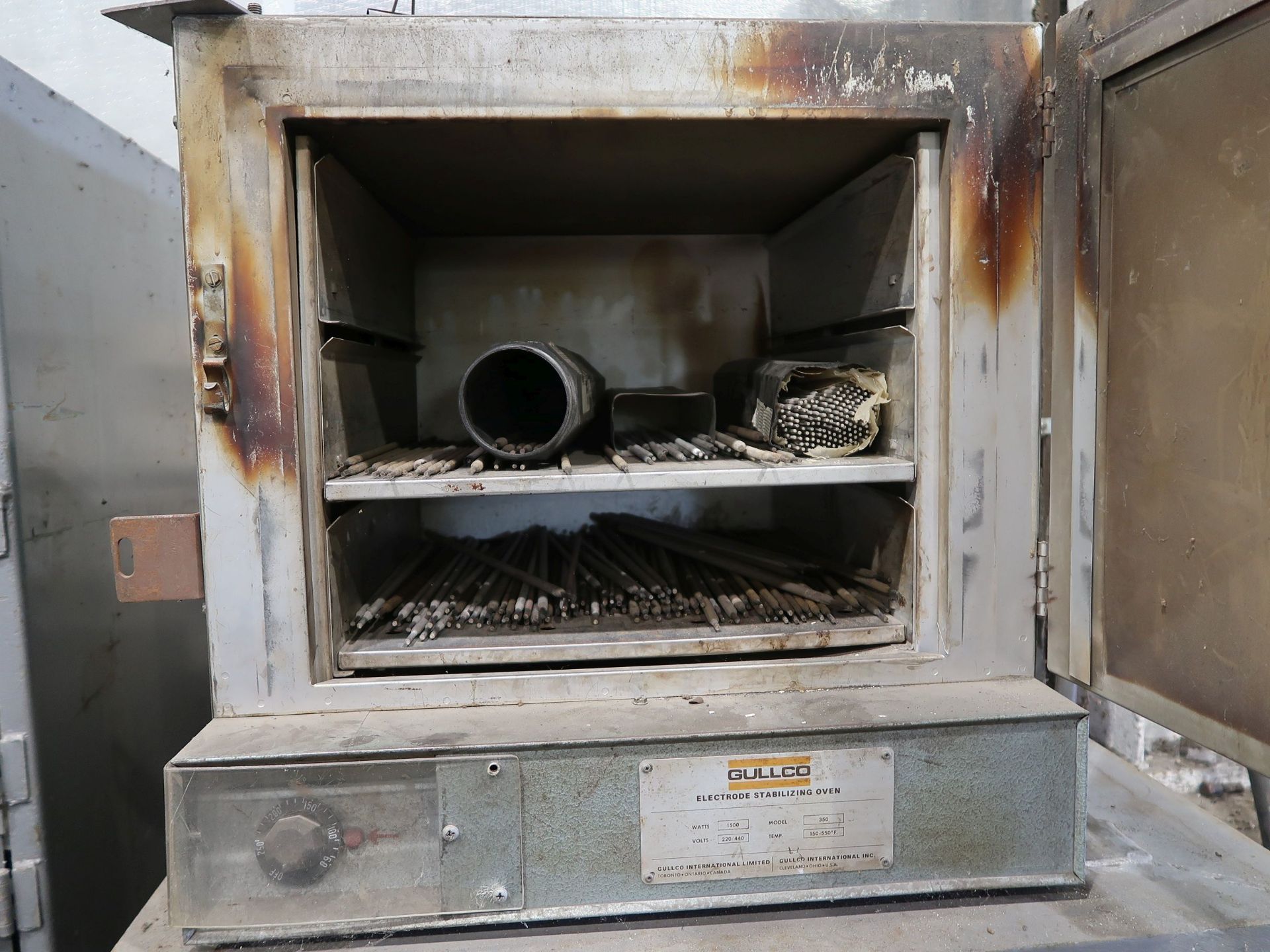 (LOT) GULLCO ROD OVEN W/ CABINET OF WELD ROD - Image 3 of 3