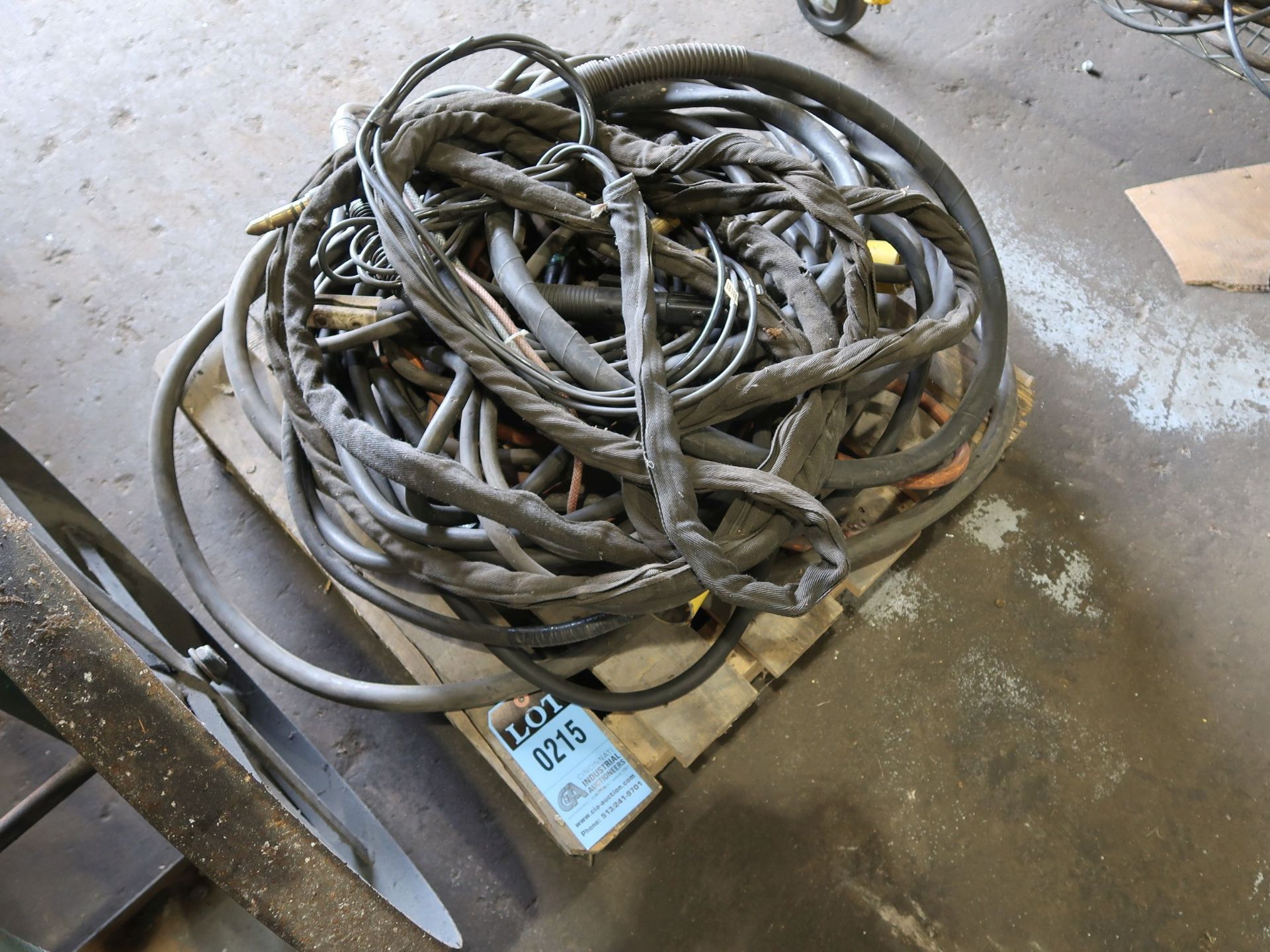 (LOT) MISC. WELDING LEADS & GUNS (1-SKID)