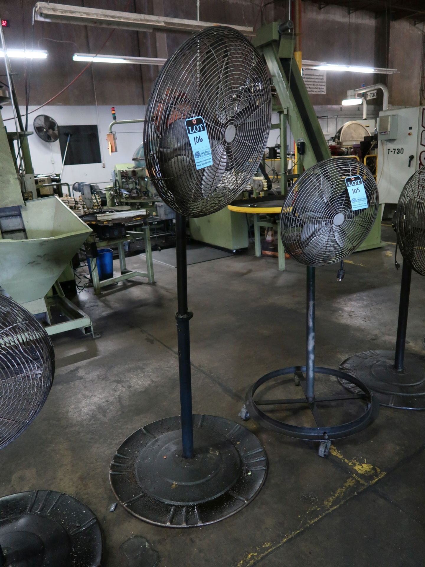 24" DIAMETER PEDESTAL AIR CIRCULATOR