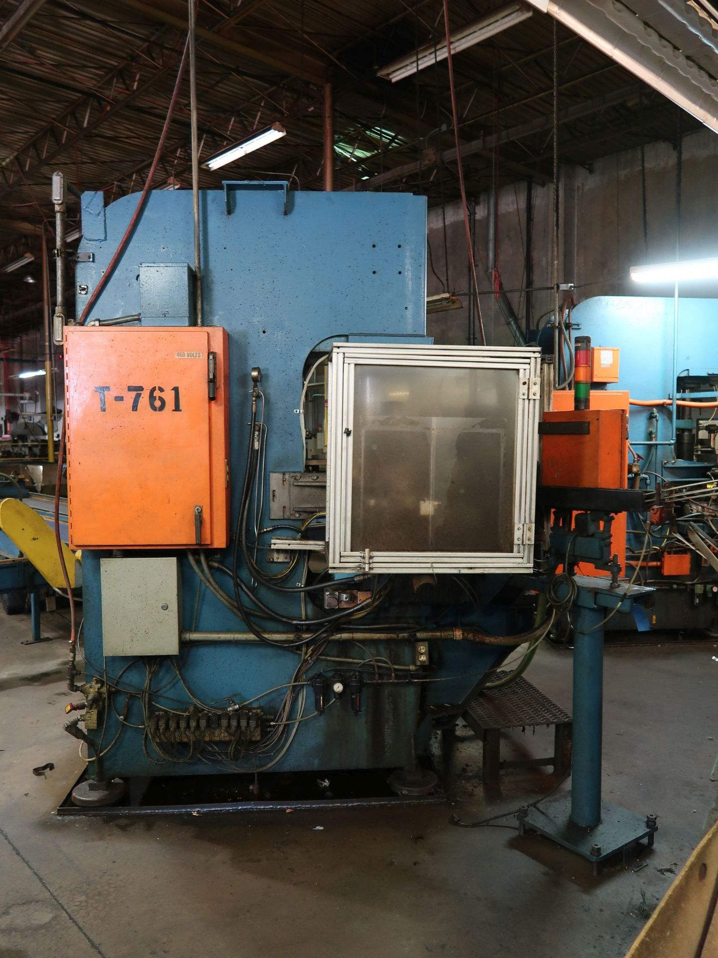 35 TON DENISON MODEL LA35 C-FRAME HYDRAULIC MULTIPRESS; S/N N/A, 15" STROKE, 32" DIAMETER, 6-STATION - Image 2 of 9