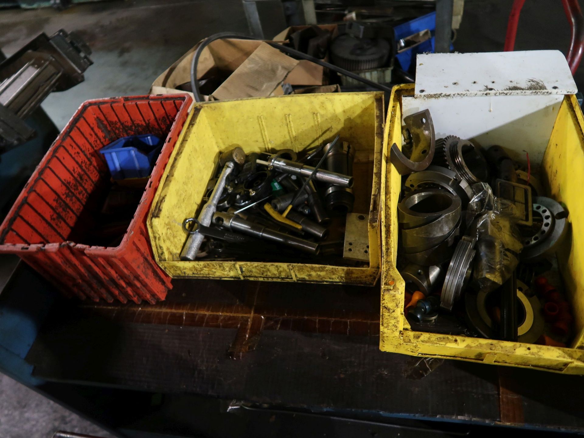 (LOT) MISCELLANEOUS ACME PARTS WITH CABINETS AND CARTS - Image 6 of 7