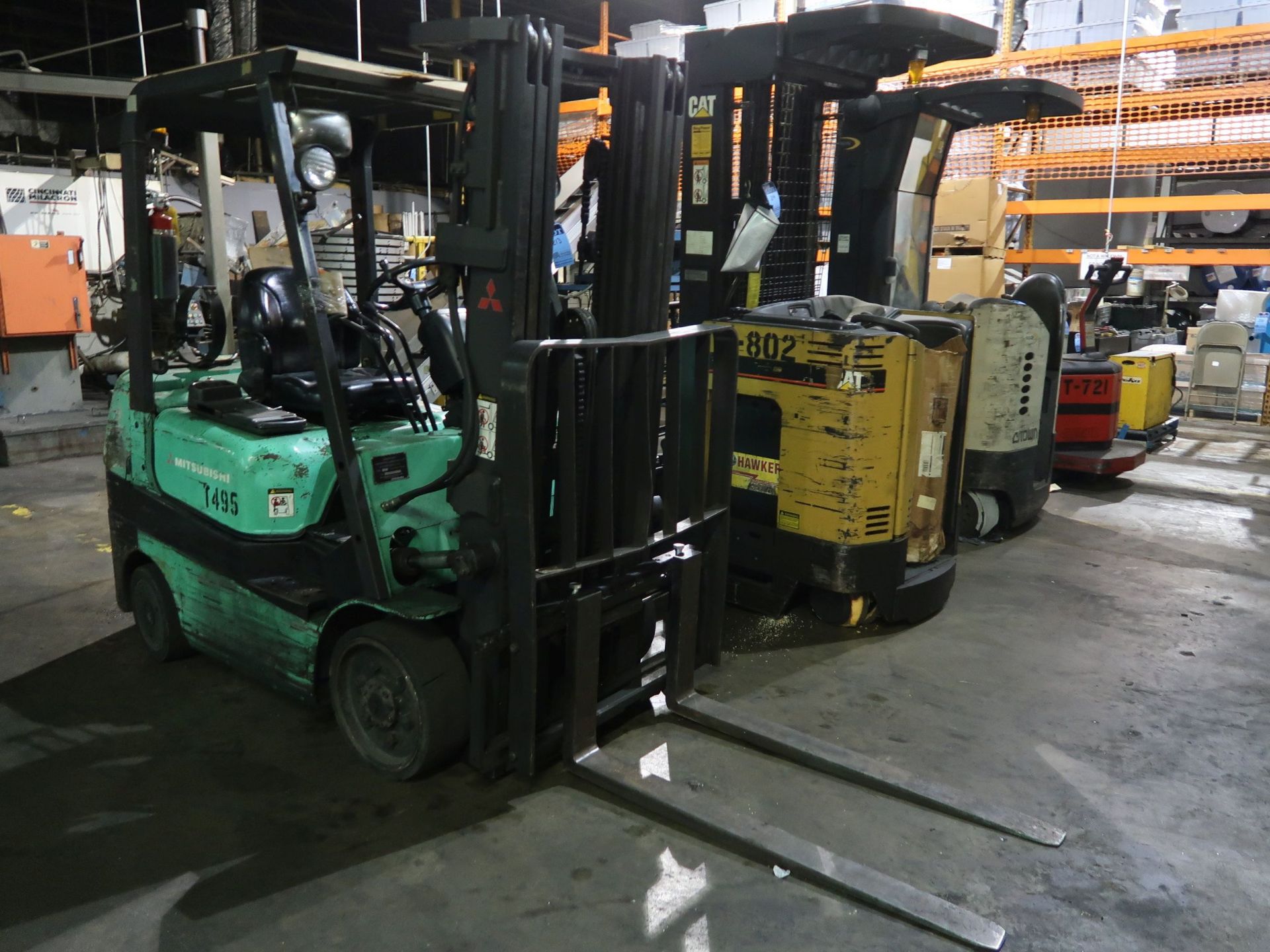 5,000 LB. MITSUBISHI MODEL FGC25K LP GAS SOLID TIRE LIFT TRUCK; S/N AF82C00354, 3-STAGE MAST, 81"