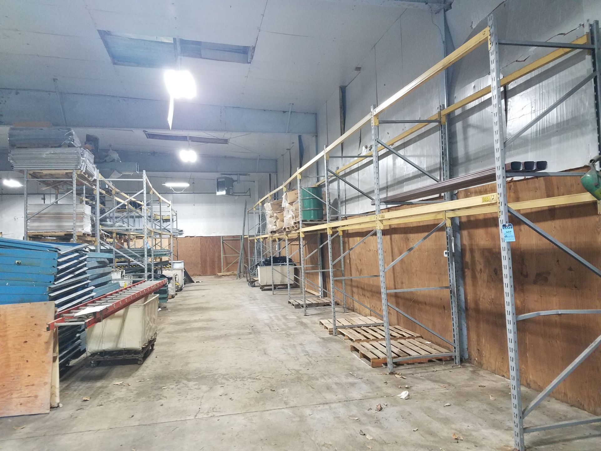 SECTIONS 96" X 42" X 144" ADJUSTABLE BEAM PALLET RACK W/ EXTRA UPRIGHTS; (26) 42" X 144"