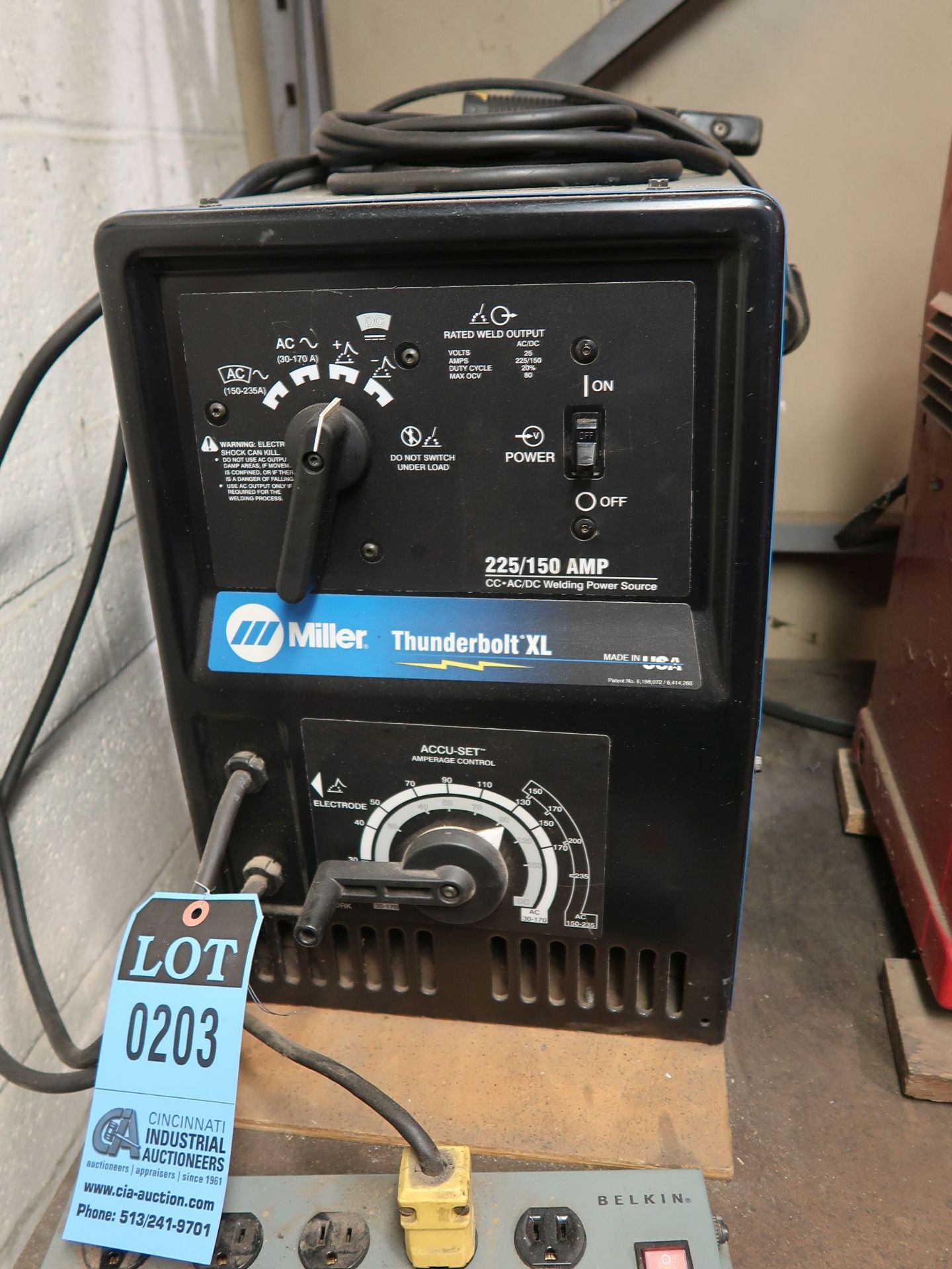 225-AMP MILLER THUNDERBOLT XL WELDER