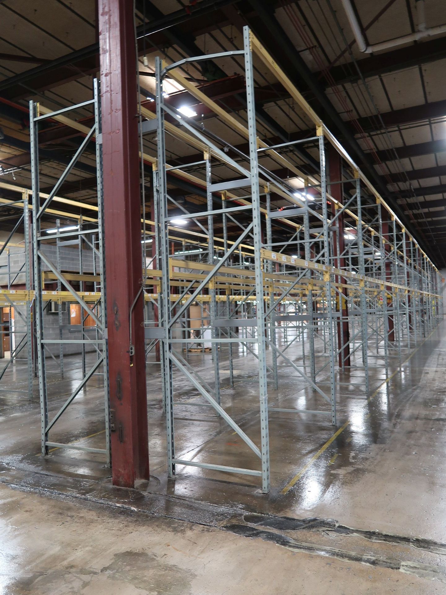SECTIONS 96" X 42" X 168" ADJUSTABLE BEAM PALLET RACK; (38) 42" X 168" UPRIGHTS, (144) 96" X 3" - Image 2 of 3