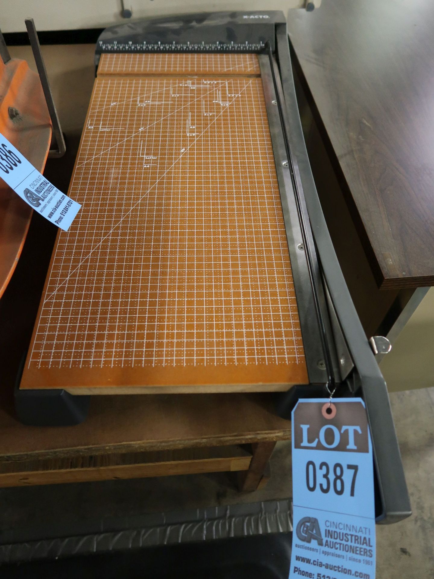 24" X-ACTO PAPER CUTTER