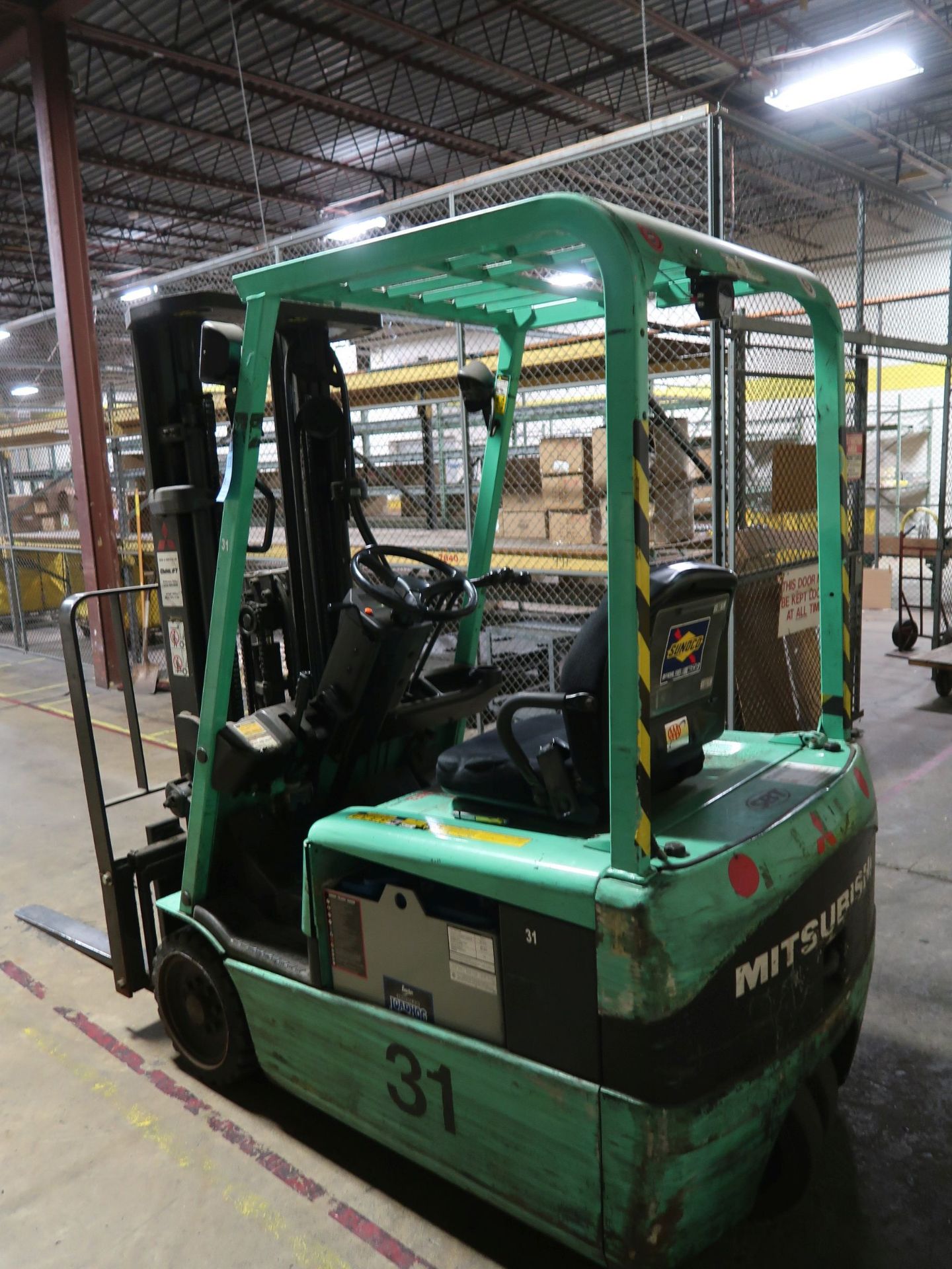 3,000 LB. MITSUBISHI MODEL FB16KT ELECTRIC SIT-DOWN 3-WHEEL LIFT TRUCK; S/N EFB4B00226, 3-STAGE - Image 9 of 15