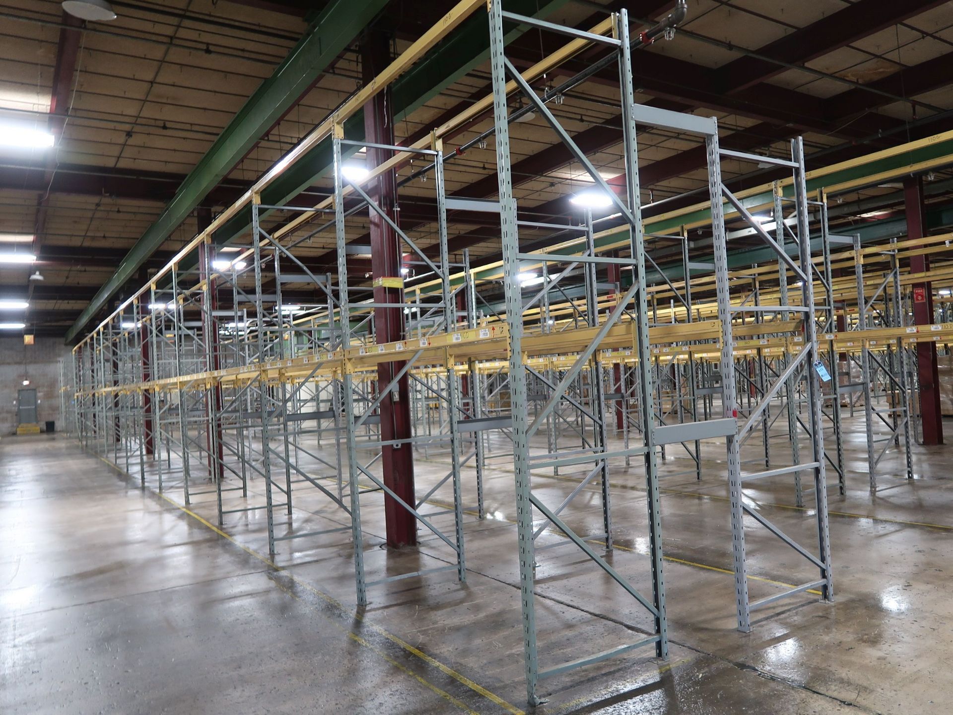SECTIONS - (14) SECTIONS 96" X 42" X 168" & (14) SECTIONS 96" X 42" X 144" ADJUSTABLE BEAM PALLET - Image 2 of 3