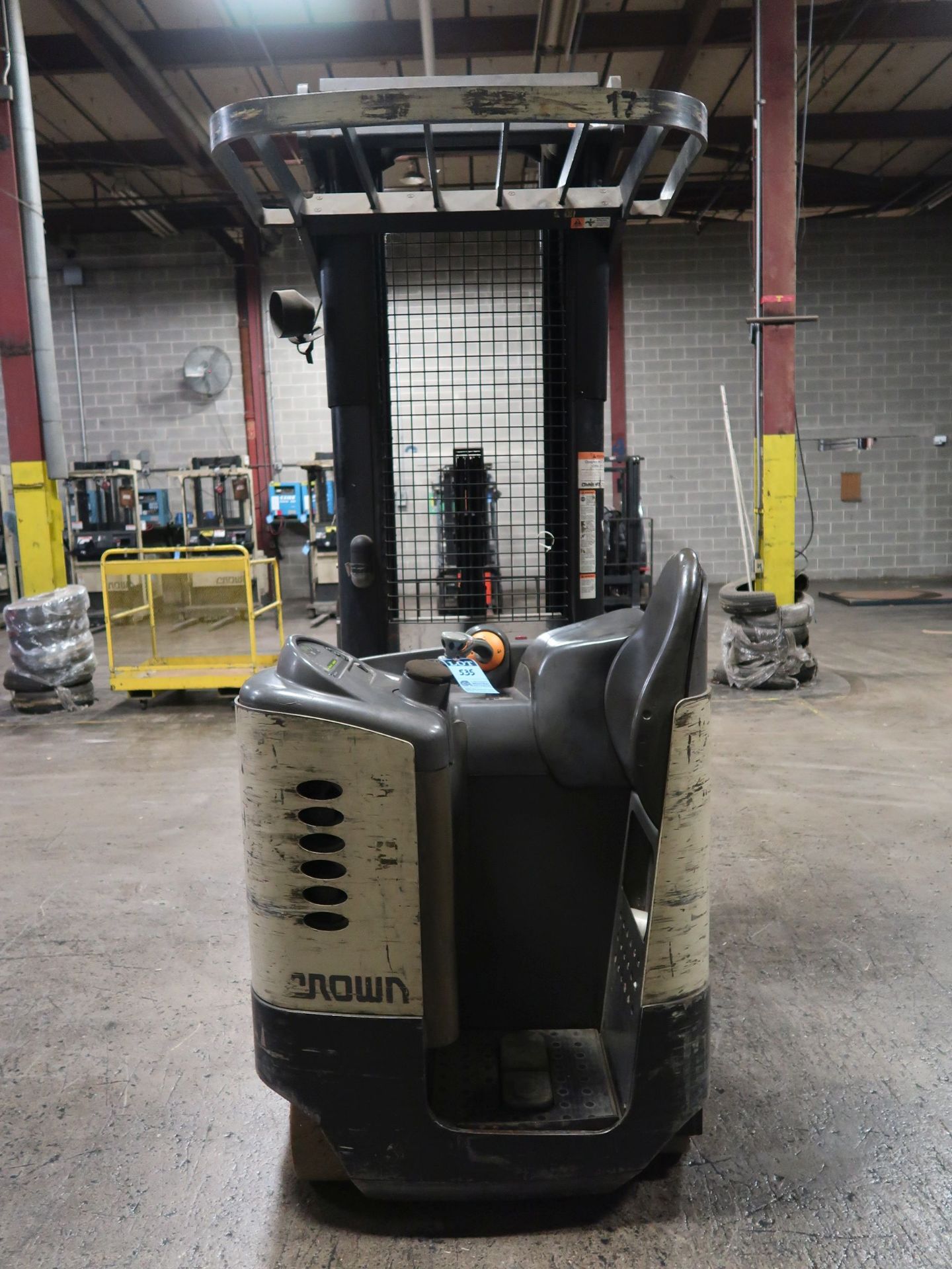 4,500 LB. CROWN MODEL RR5000 ELECTRIC REACH TRUCK; S/N 1A234606, 240" LIFT HEIGHT, 29" REACH, 3, - Image 6 of 15