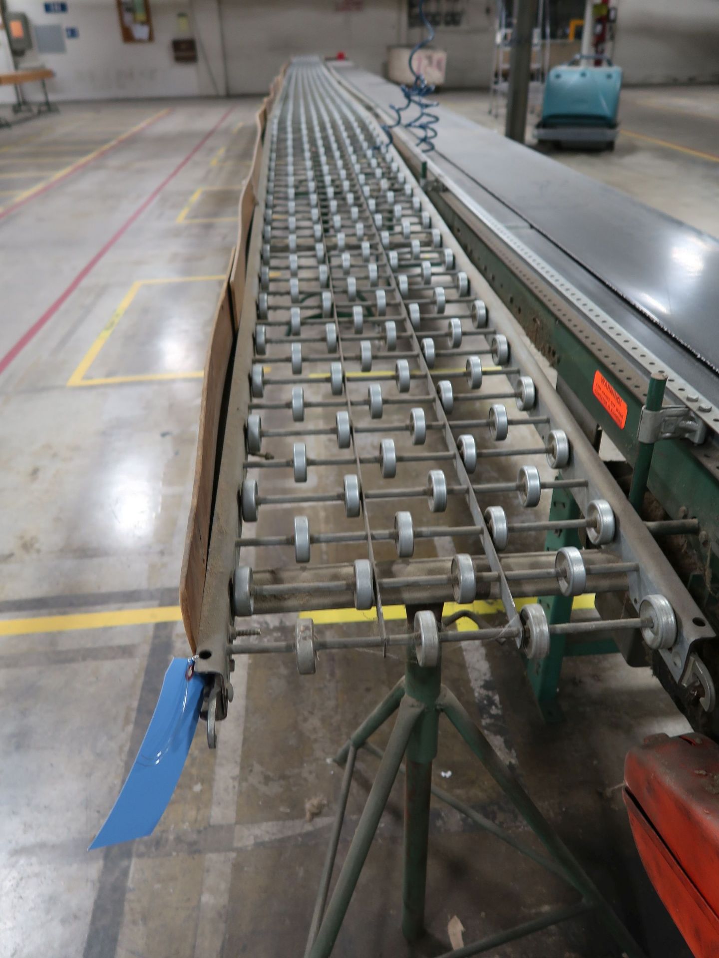 SECTIONS 18" X 120" GRAVITY TYPE ROLLER CONVEYOR - Image 2 of 2