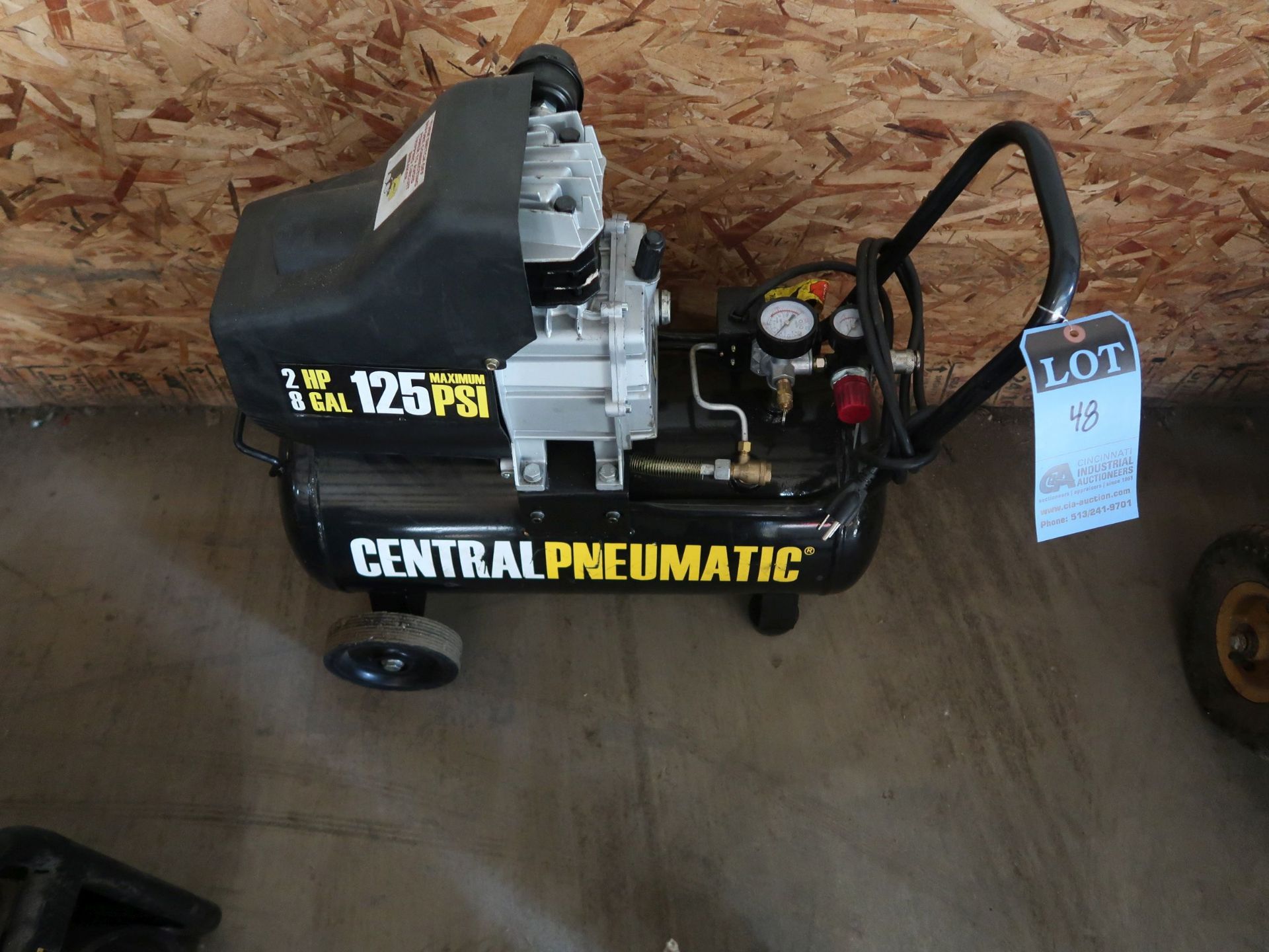 2 HP CENTRAL PNEUMATIC PORTABLE AIR COMPRESSOR