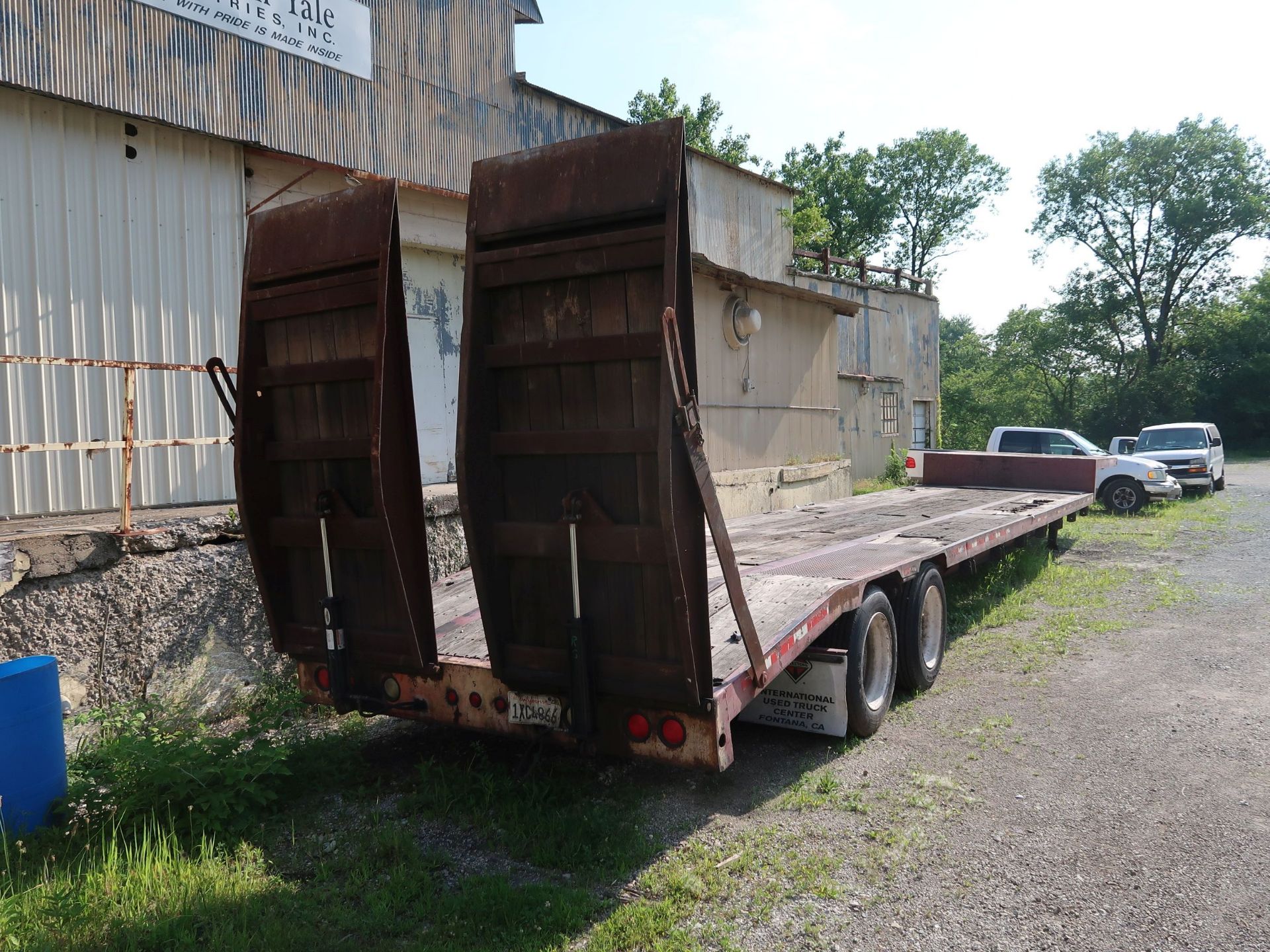 2002 53' WABASH STEP DECK TRAILER; VIN # 1JJF532W42S784406, 102" DECK, 93" LONG X 42" WIDE RAMPS - Image 3 of 6