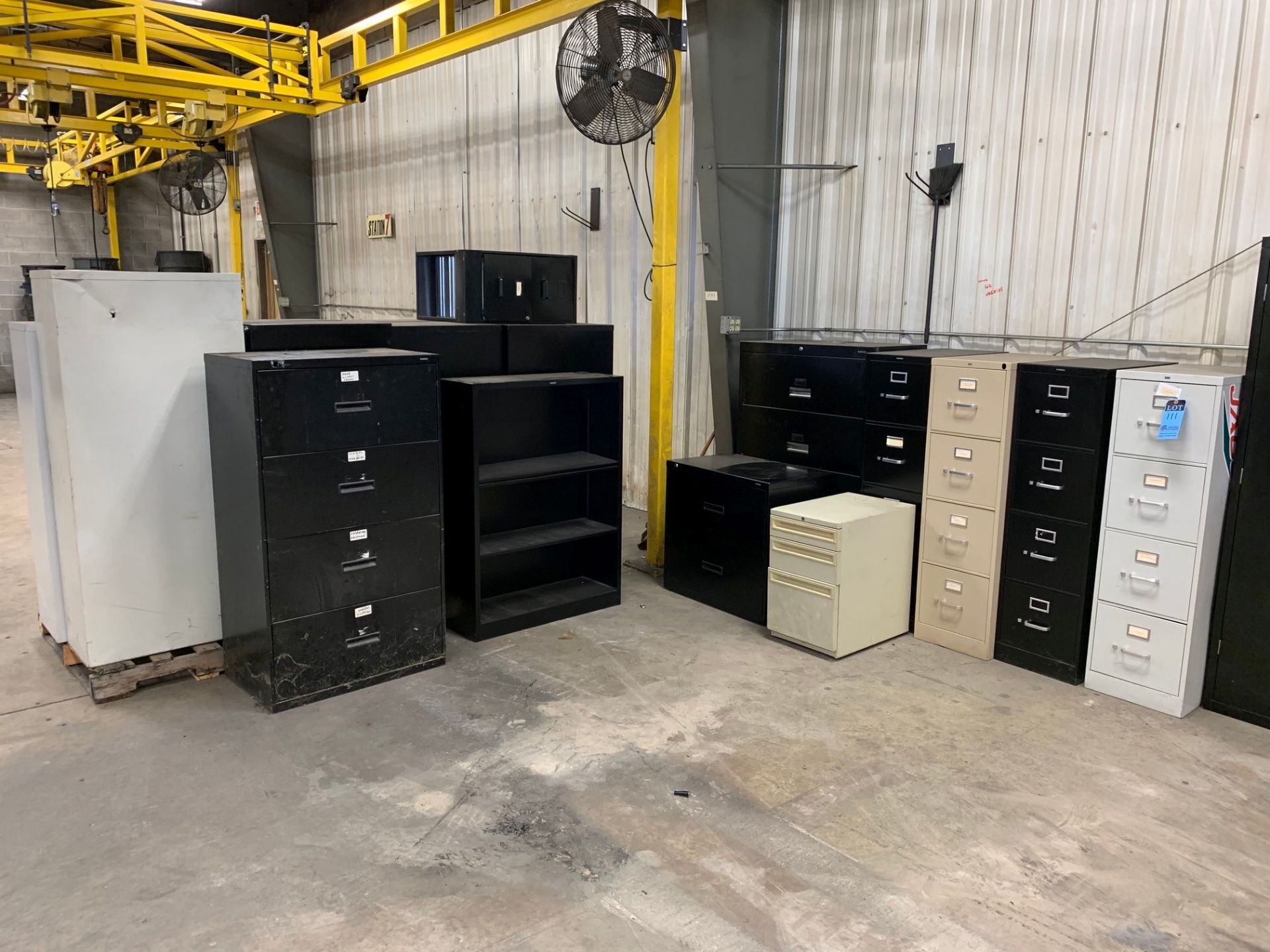 (LOT) MISCELLANEOUS LETTER AND VERTICAL FILE CABINETS