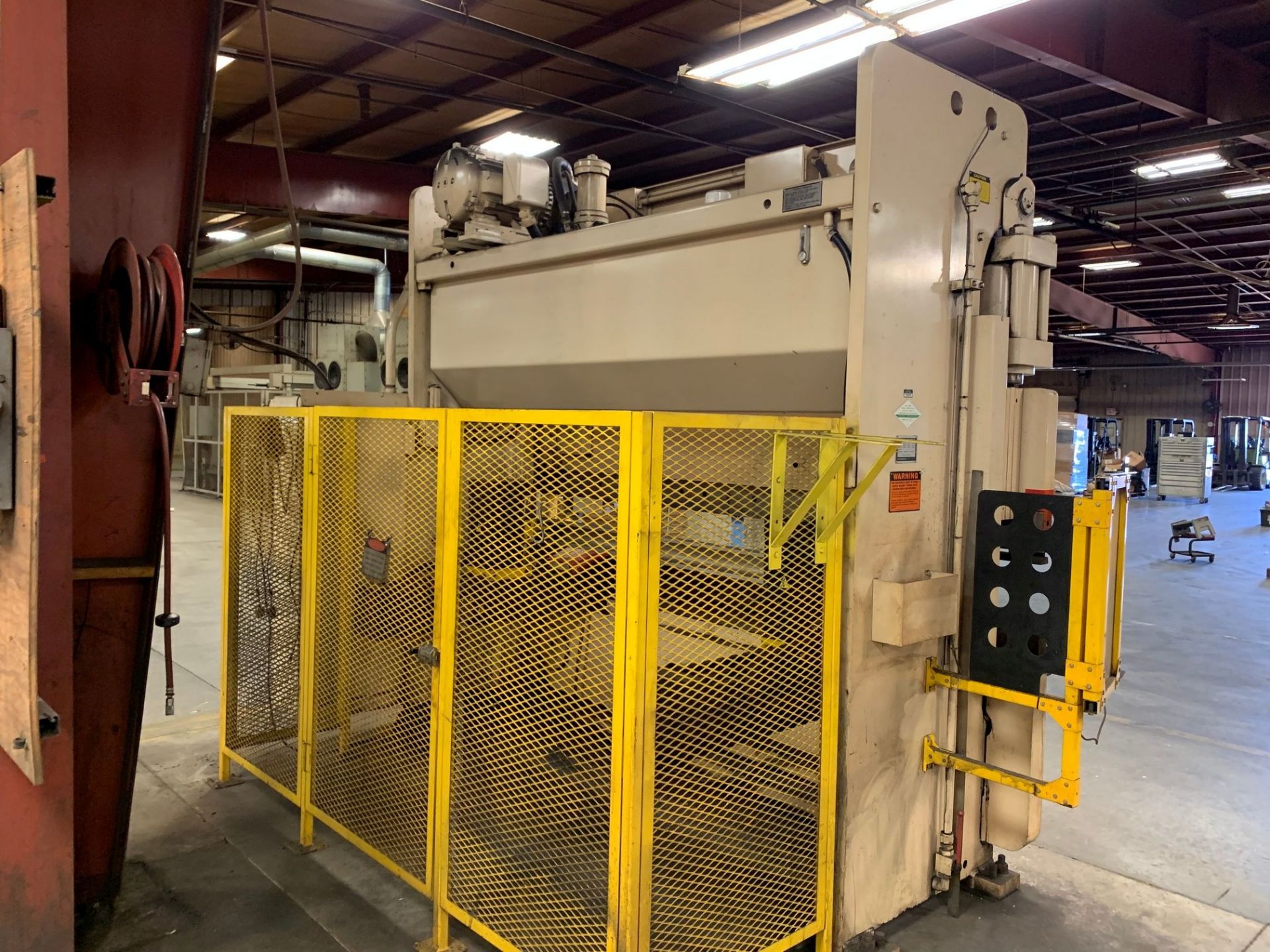 135 TON X 10' CINCINNATI MODEL 135AFTX8FT CNC PRESS BRAKE; S/N 53336, 10' OVERALL, 102" BETWEEN - Image 13 of 14