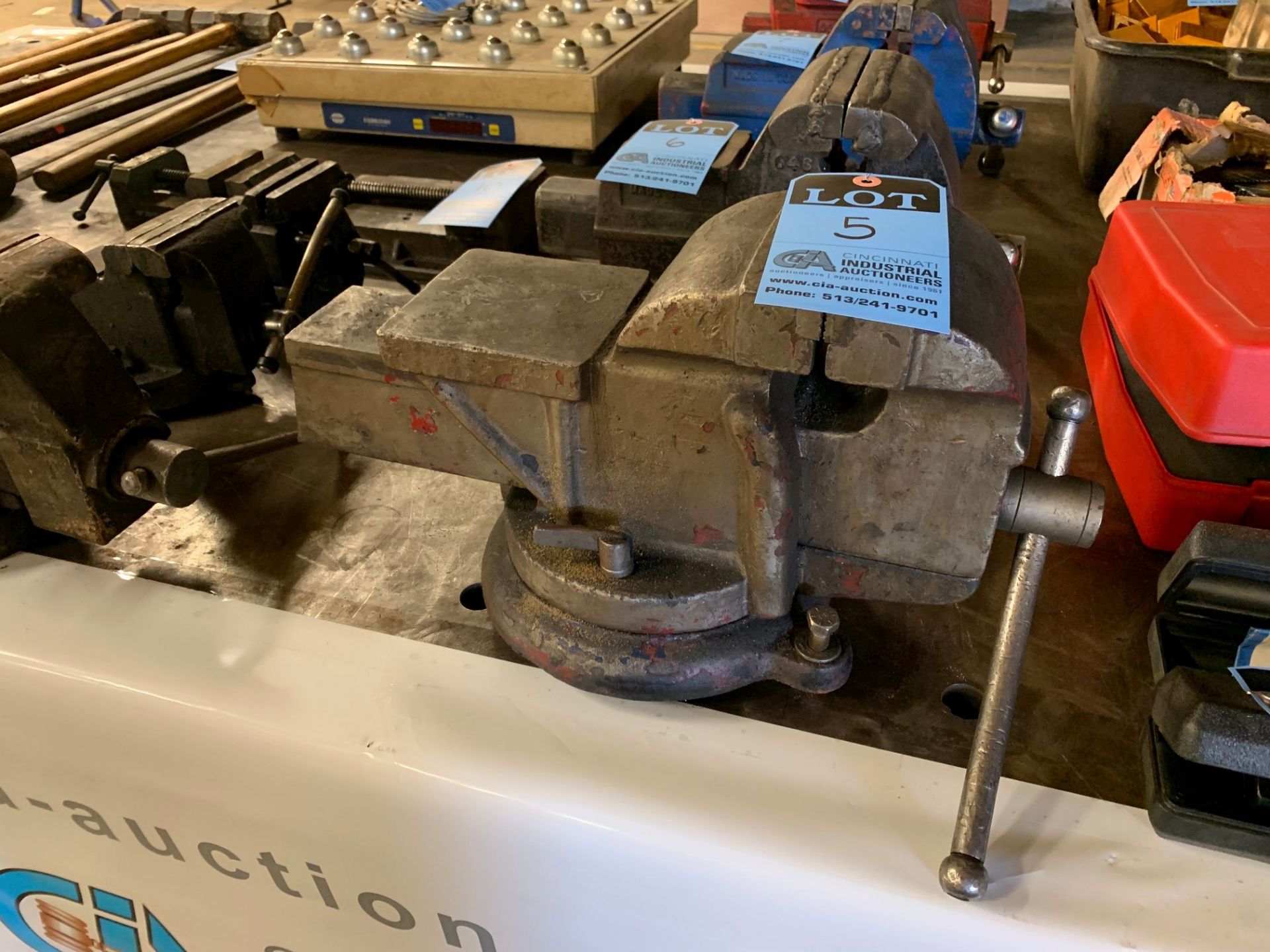 6" HEAVY DUTY BENCH VISE