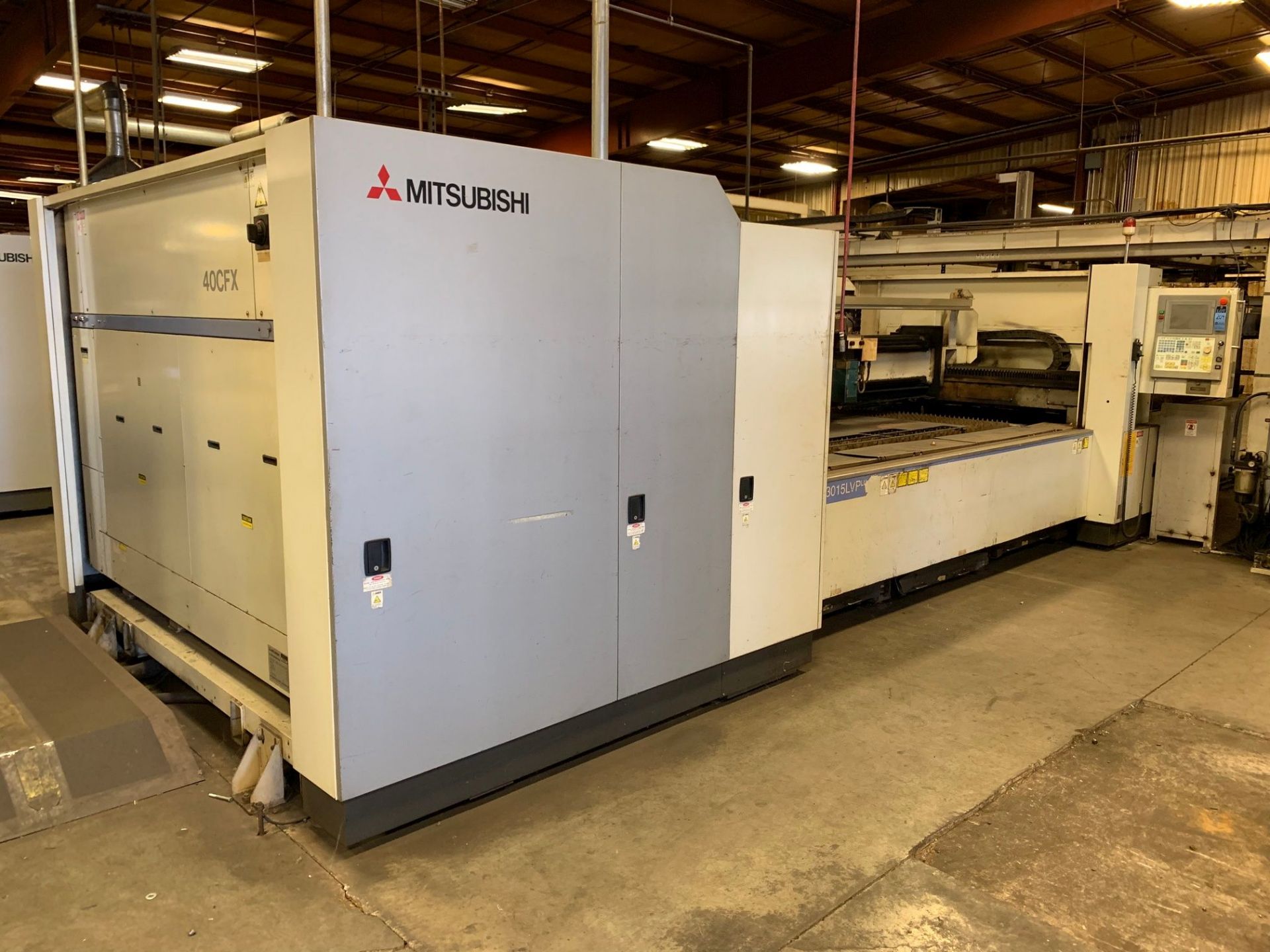 4,000 WATT MITSUBISHI MODEL ML3015LVP(S) PLUS C02 LASER; S/N 153LVPS265, 122" X-AXIS, 61" Y-AXIS, - Image 2 of 18