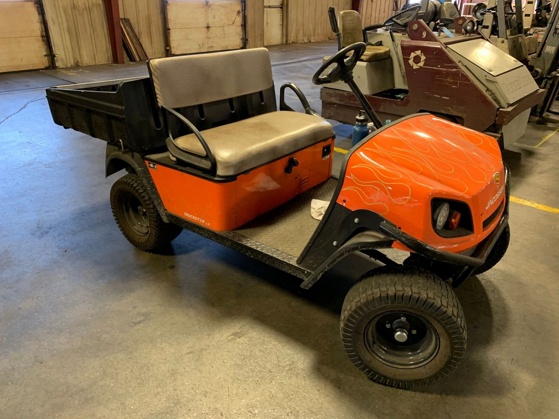 JACOBSEN TRUCKSTER LX GAS POWERED ALL TERRAIN DUMP BED UTILITY VEHICLE - Image 2 of 6