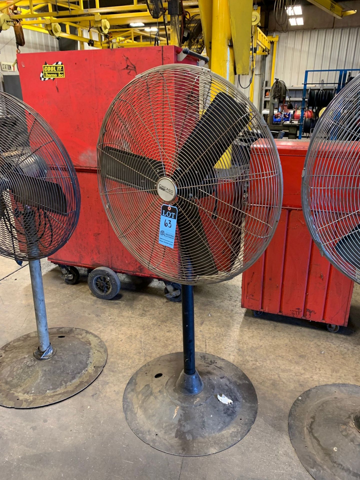 30" DIAMETER PEDESTAL AIR CIRCULATOR