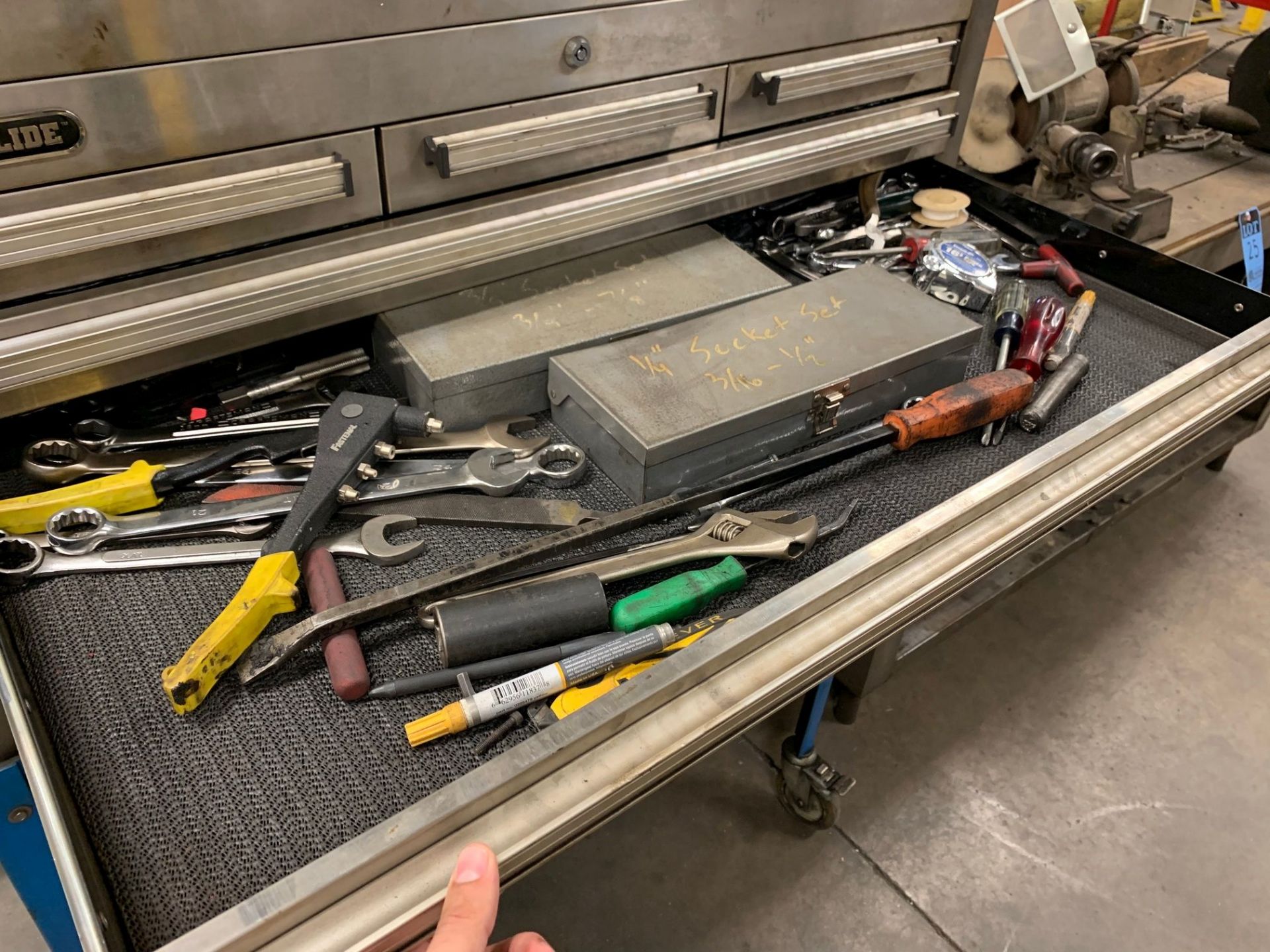 STEEL GLIDE SEVEN-DRAWER TOOL CHEST AND TOOLS WITH CART - Image 2 of 5